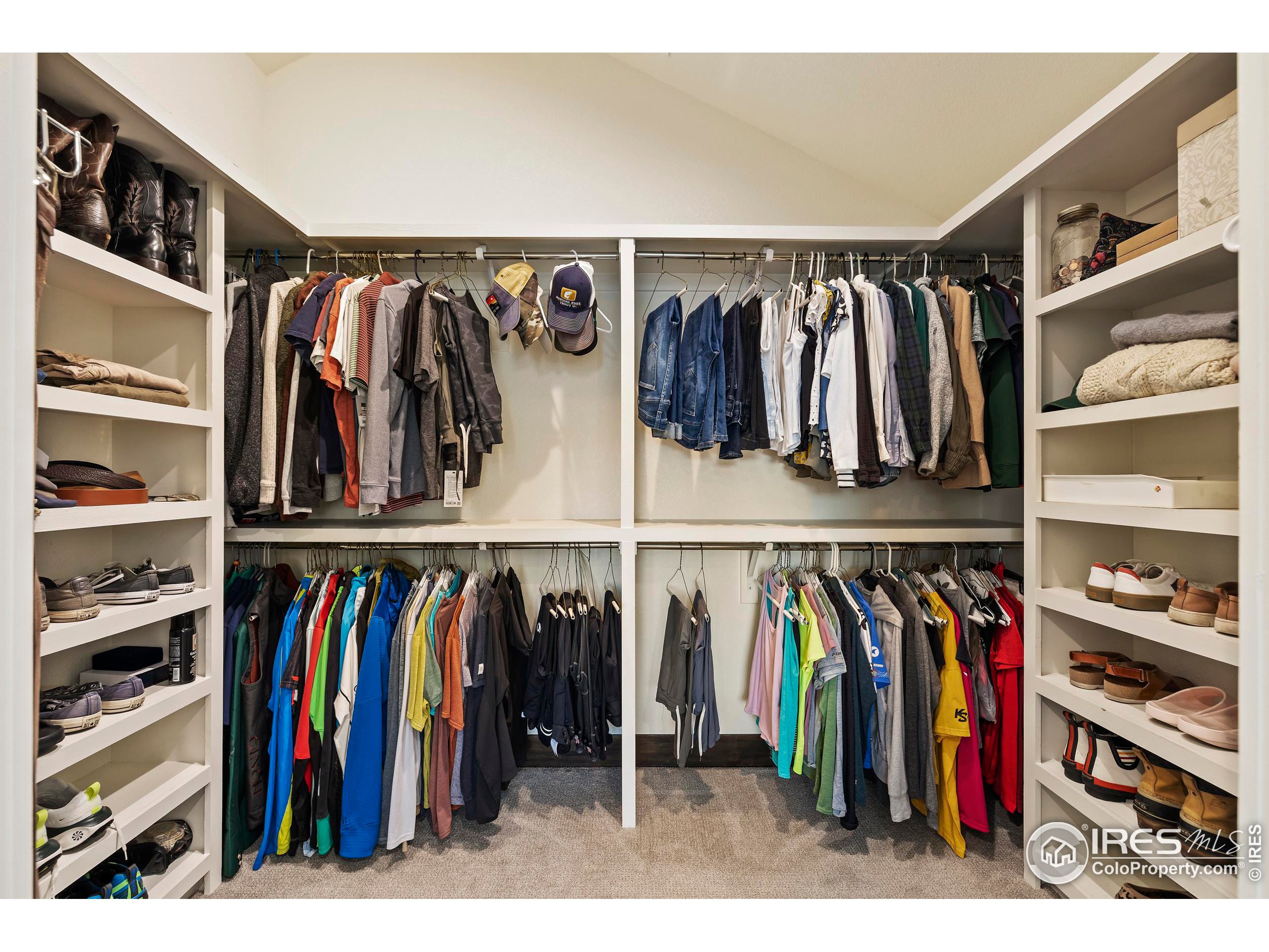 745 Harts Gardens Ln