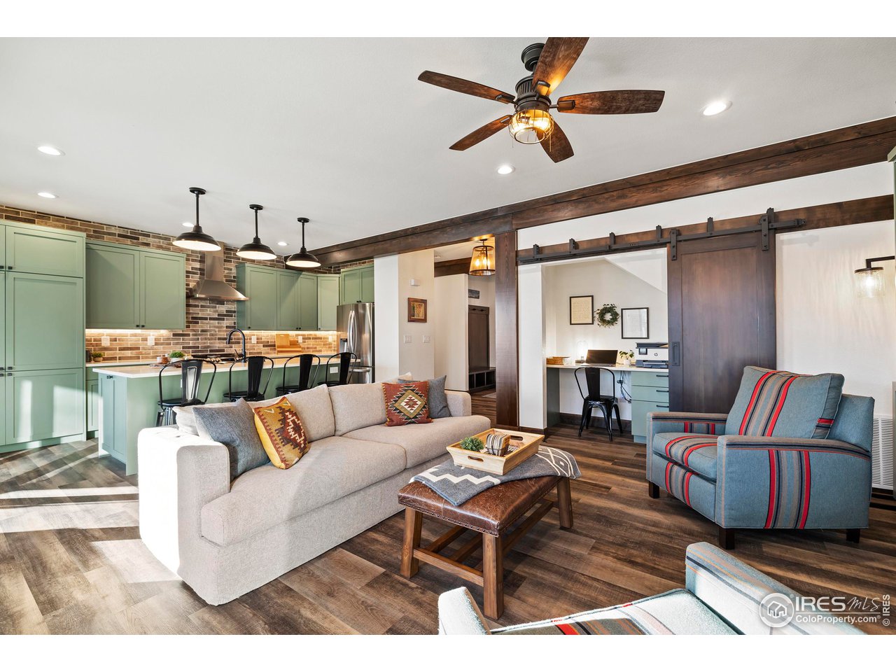 745 Harts Gardens Ln