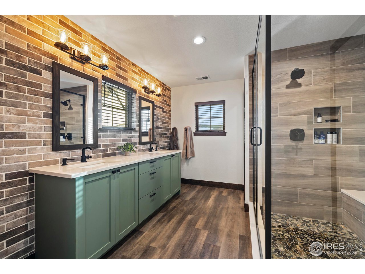 745 Harts Gardens Ln