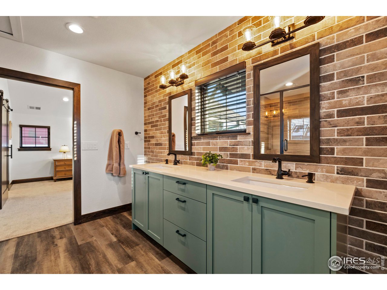 745 Harts Gardens Ln