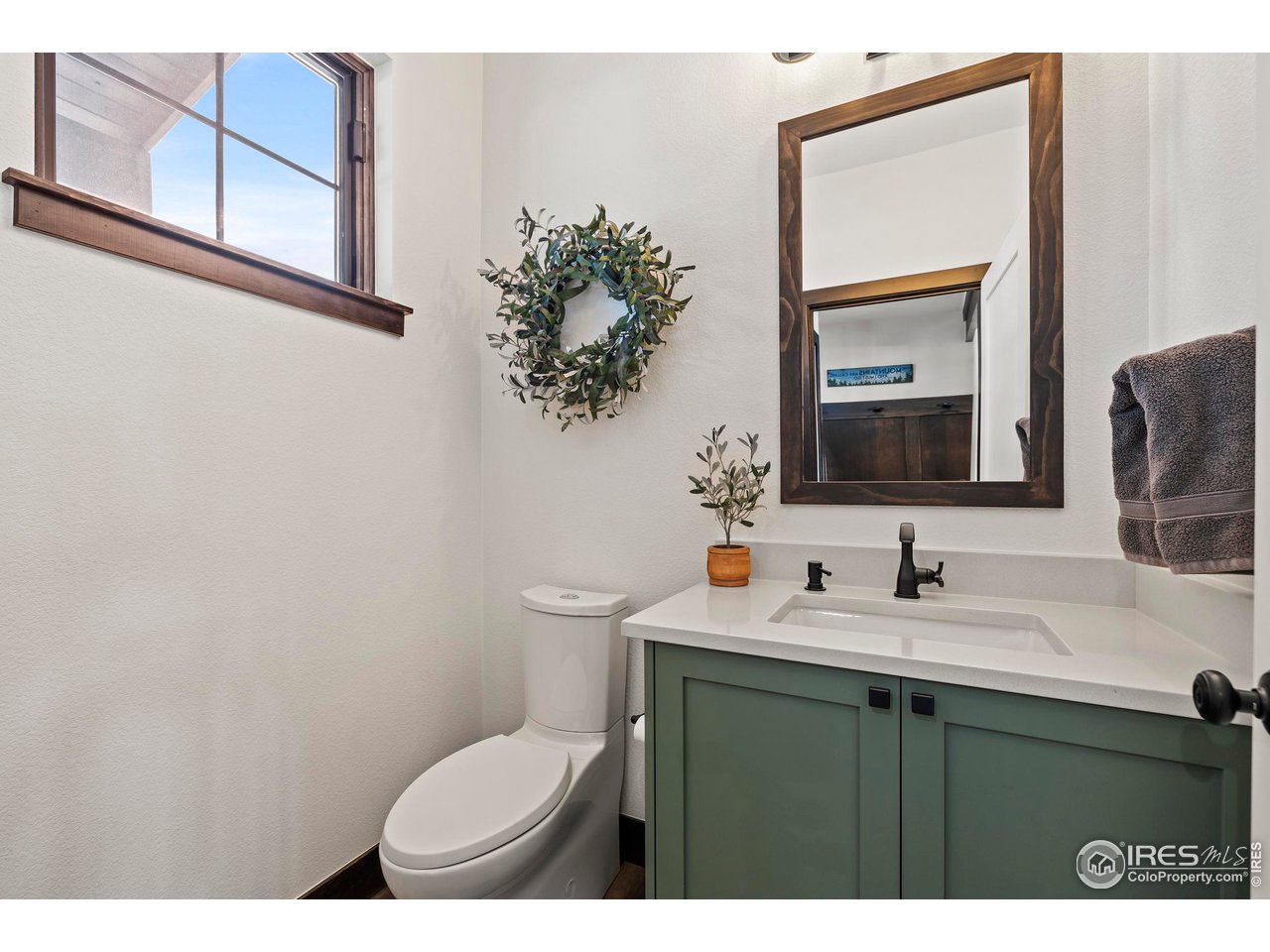 745 Harts Gardens Ln