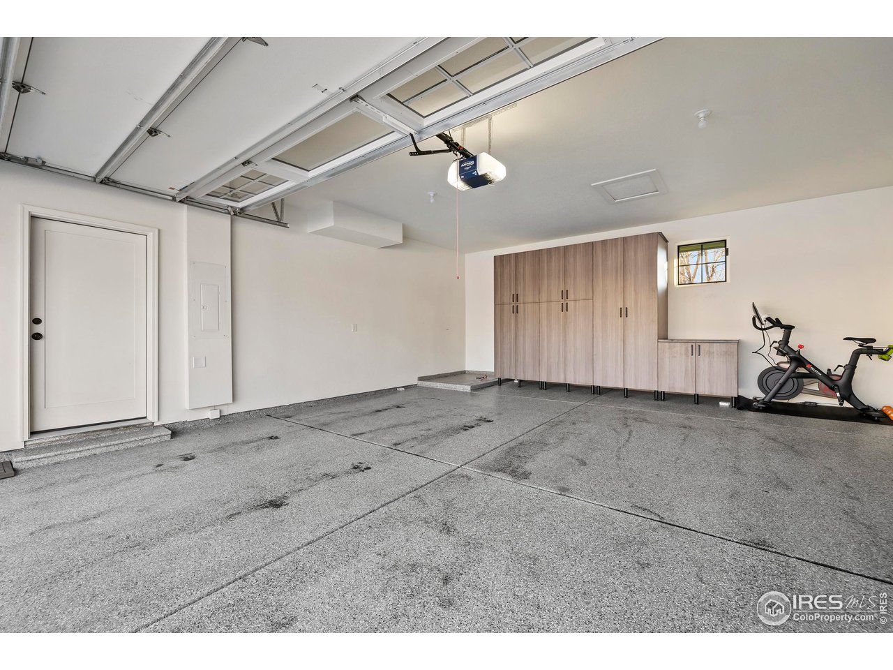 745 Harts Gardens Ln