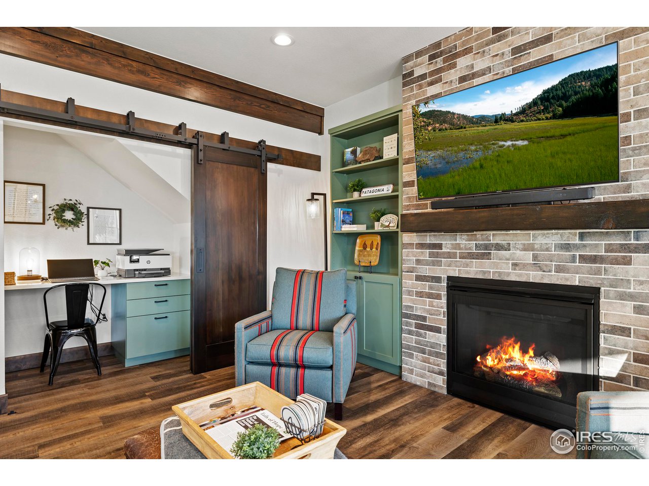 745 Harts Gardens Ln