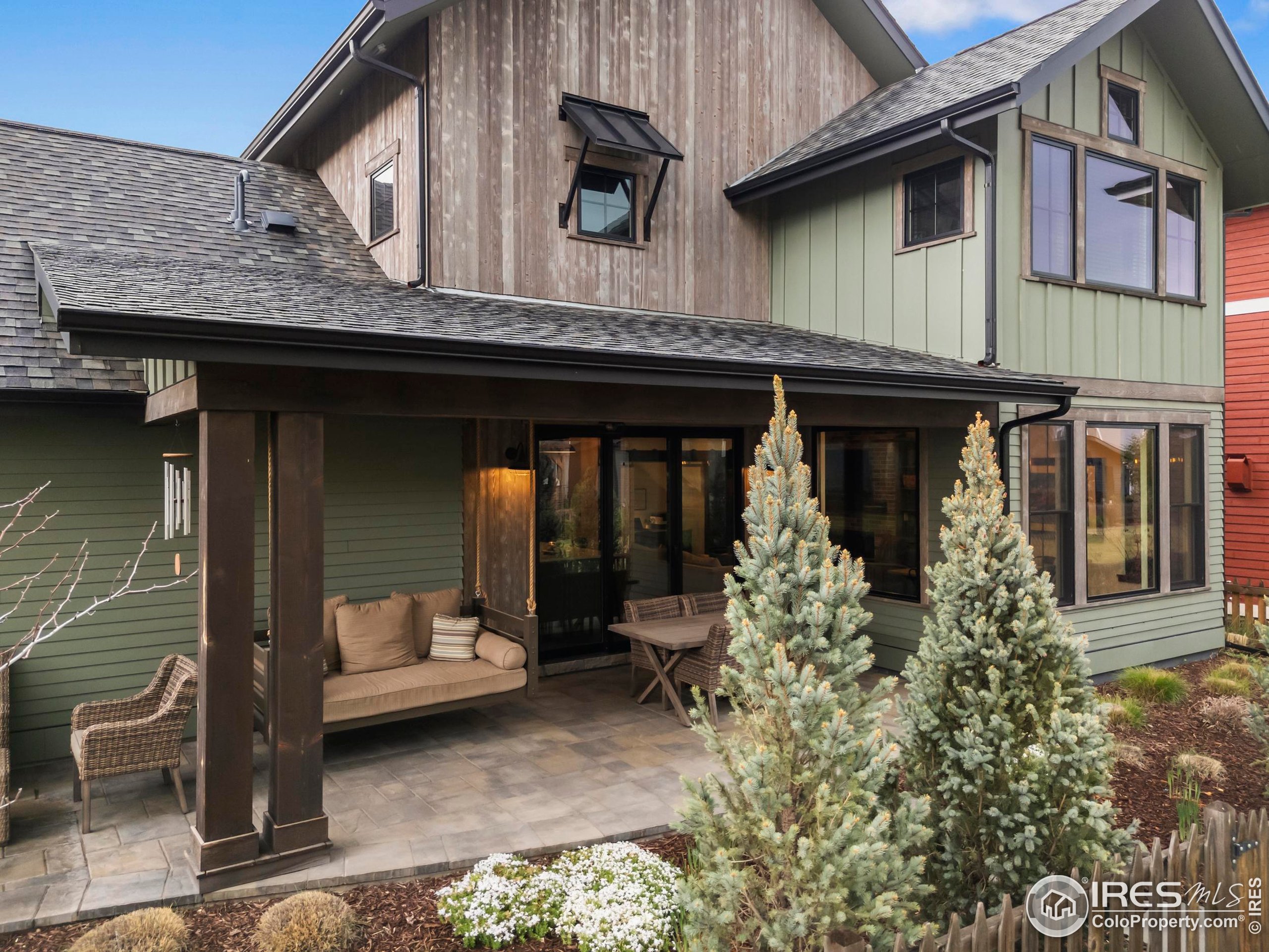 745 Harts Gardens Ln