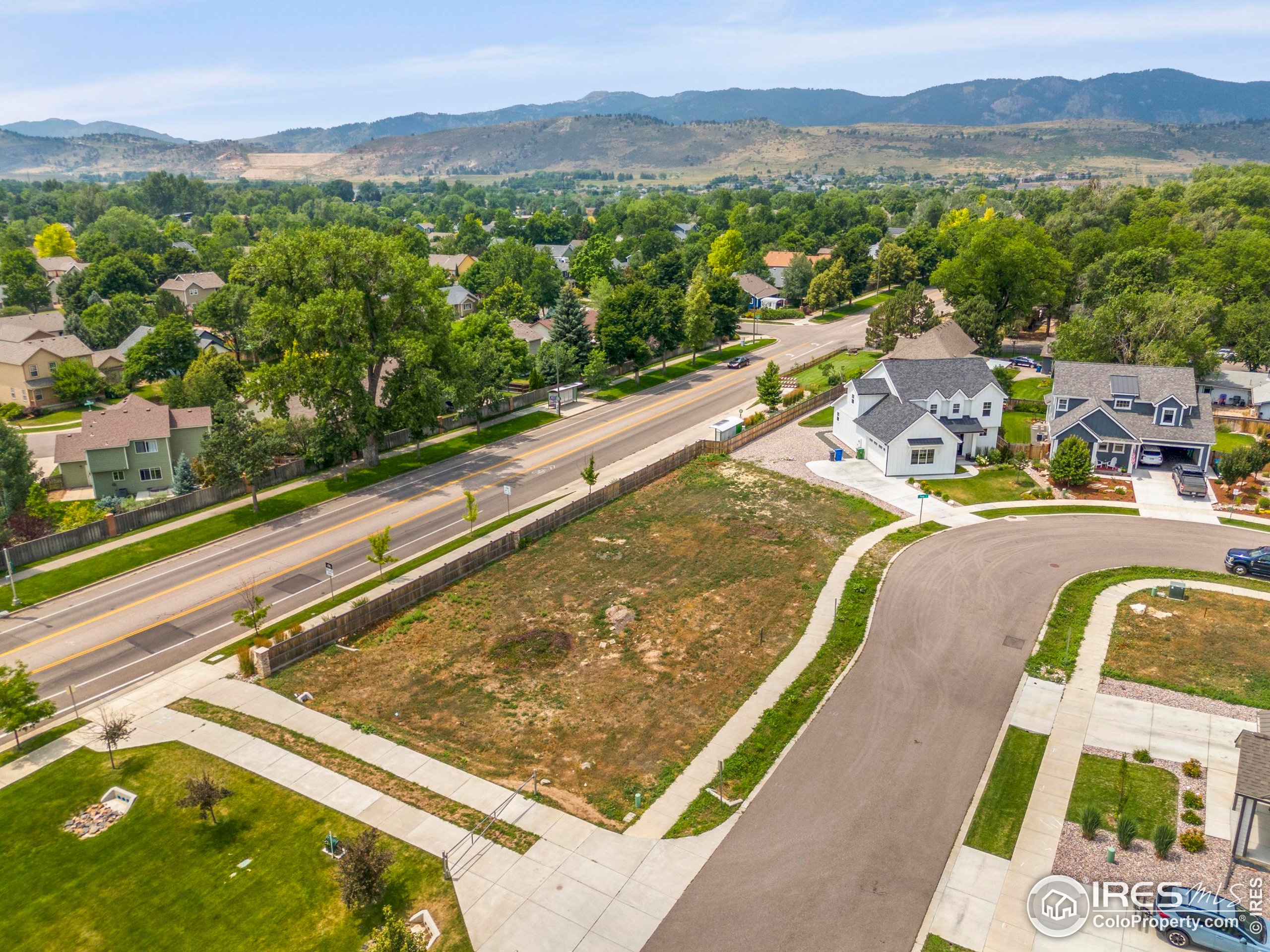 2609 Bartlett Dr