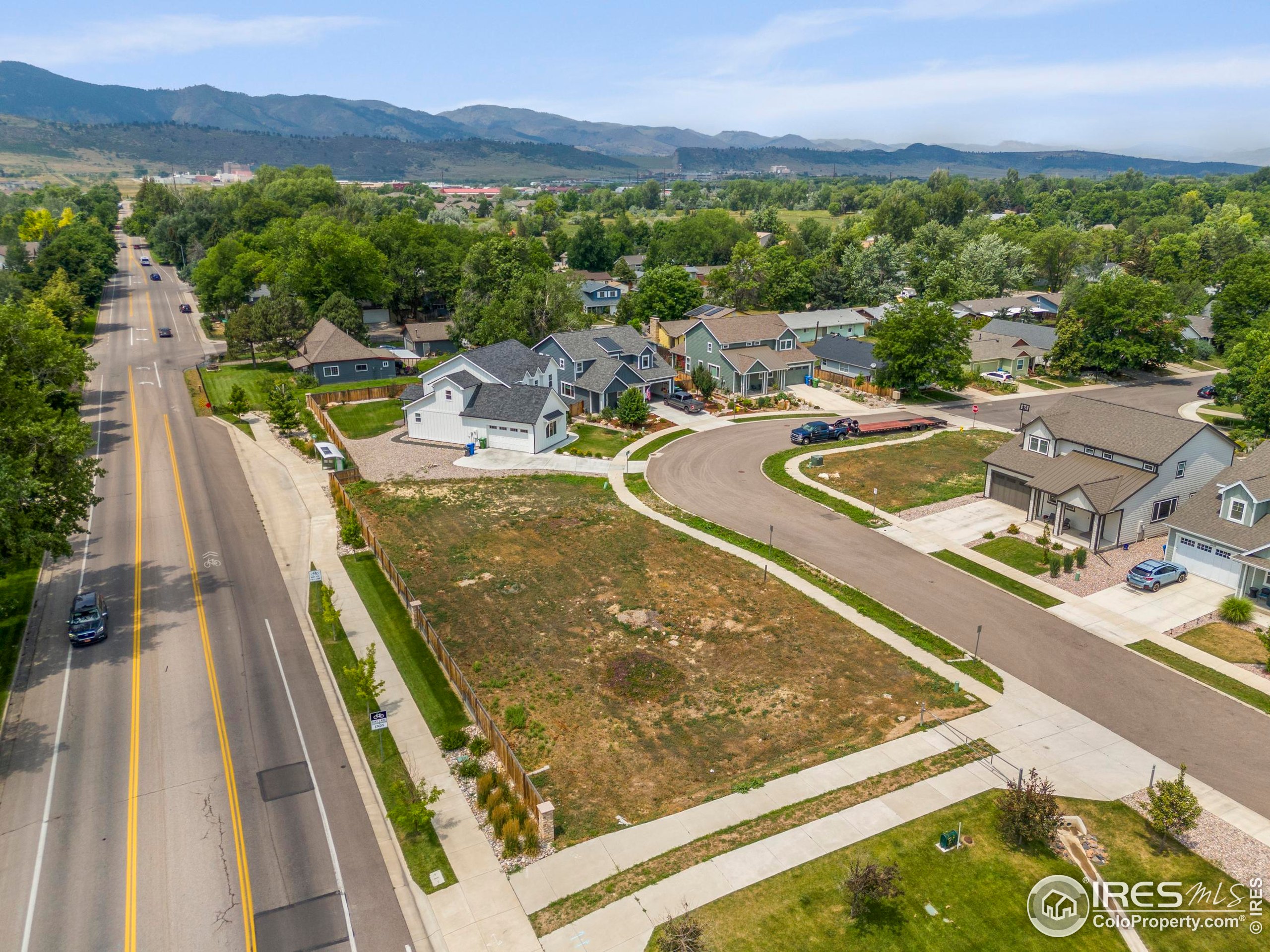 2609 Bartlett Dr