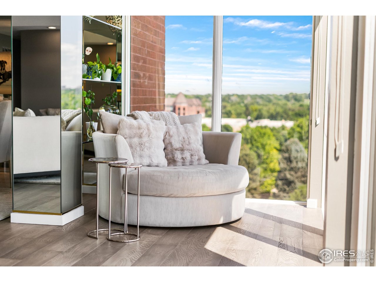 1900 E Girard Pl 1008