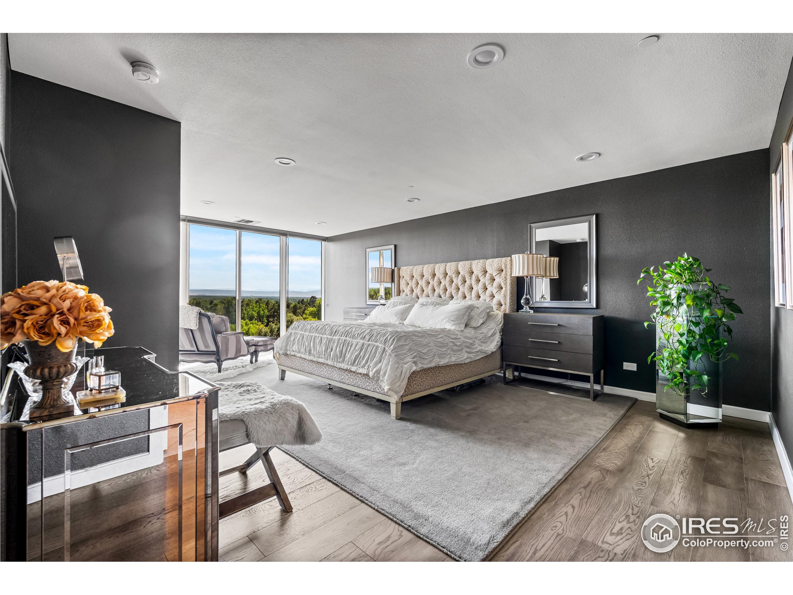 1900 E Girard Pl 1008
