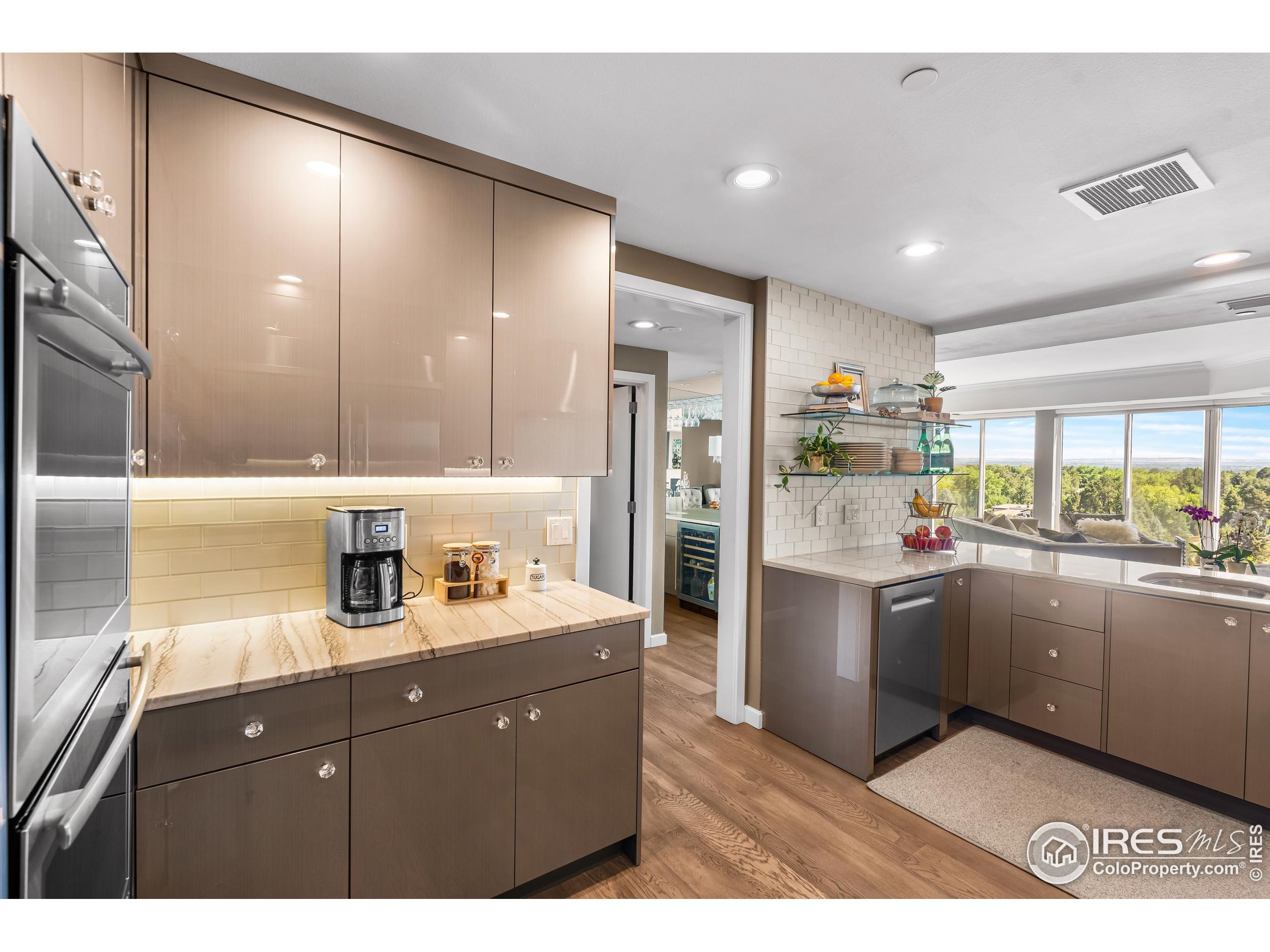 1900 E Girard Pl 1008
