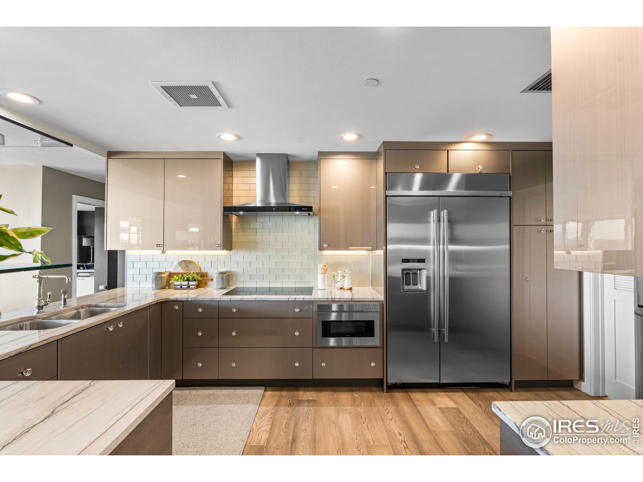 1900 E Girard Pl 1008