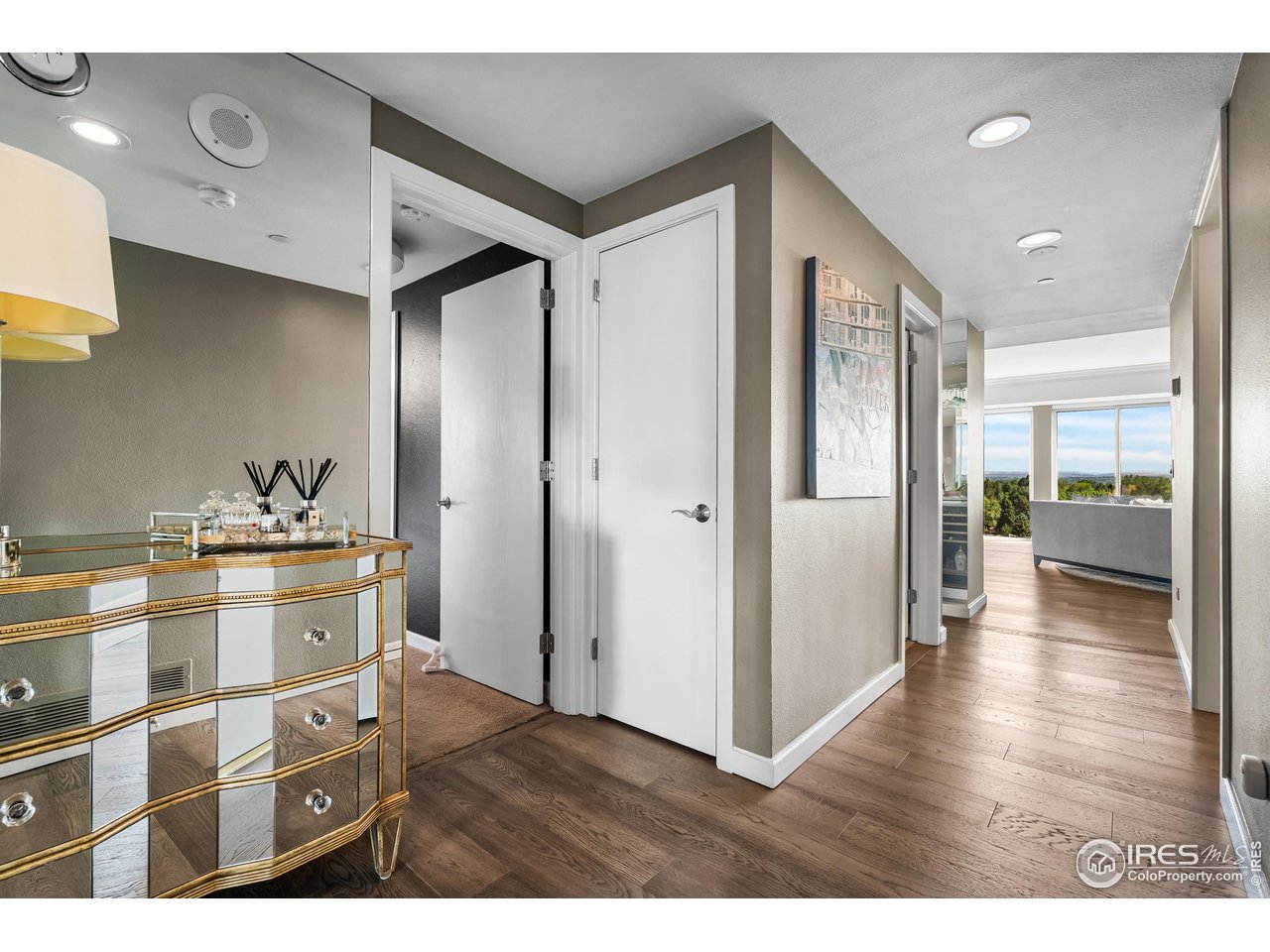 1900 E Girard Pl 1008