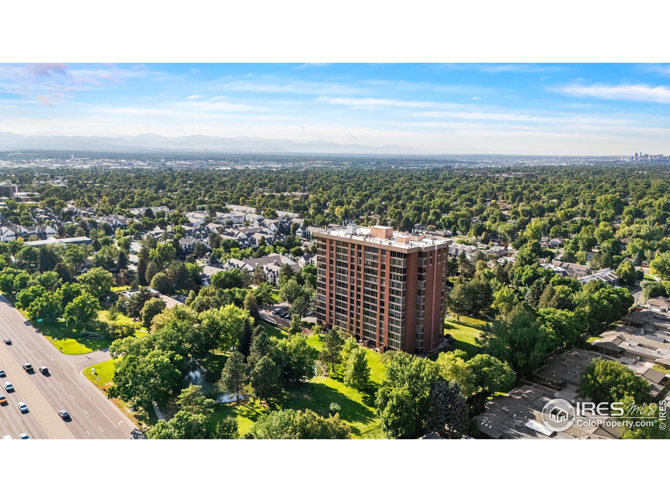 1900 E Girard Pl 1008