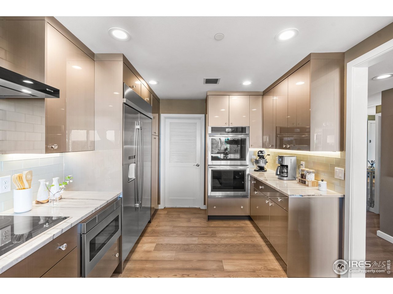 1900 E Girard Pl 1008