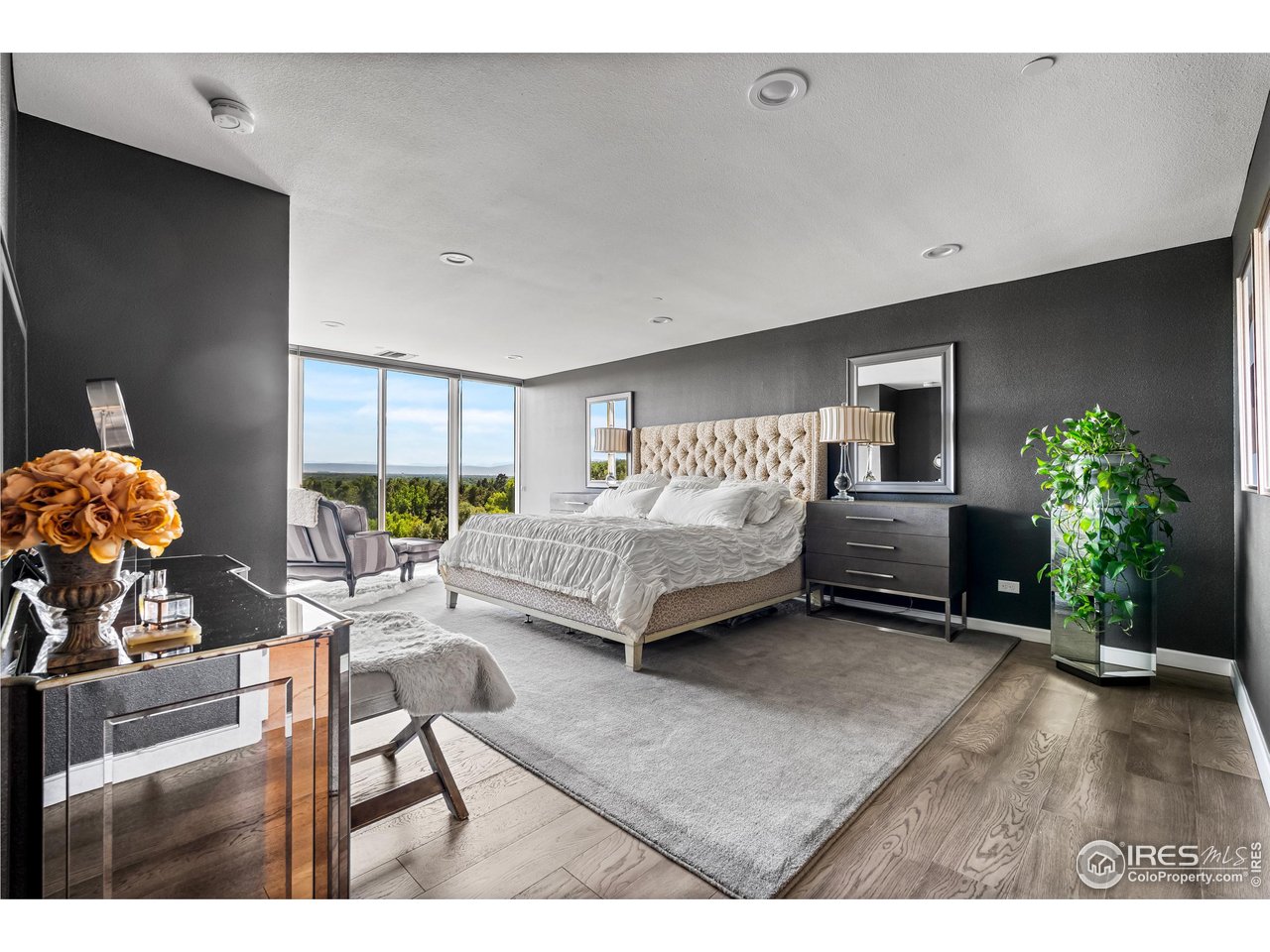 1900 E Girard Pl 1008