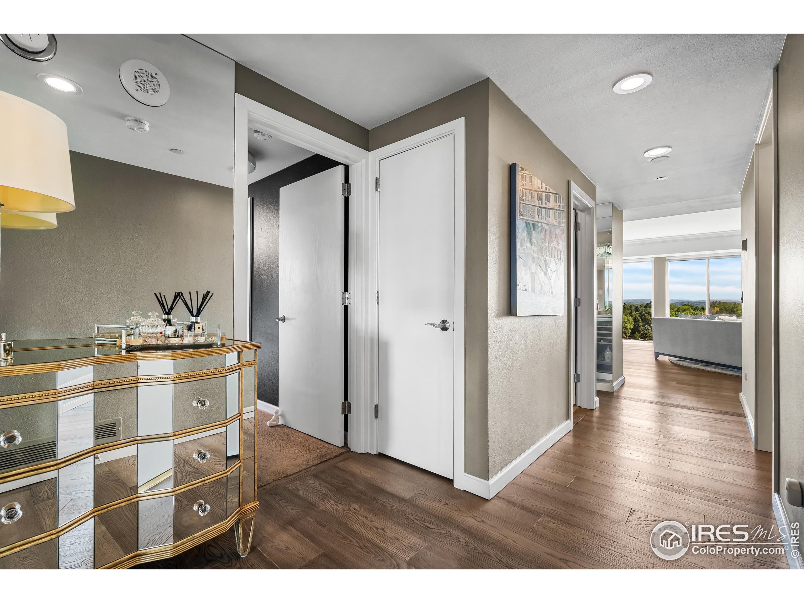1900 E Girard Pl 1008