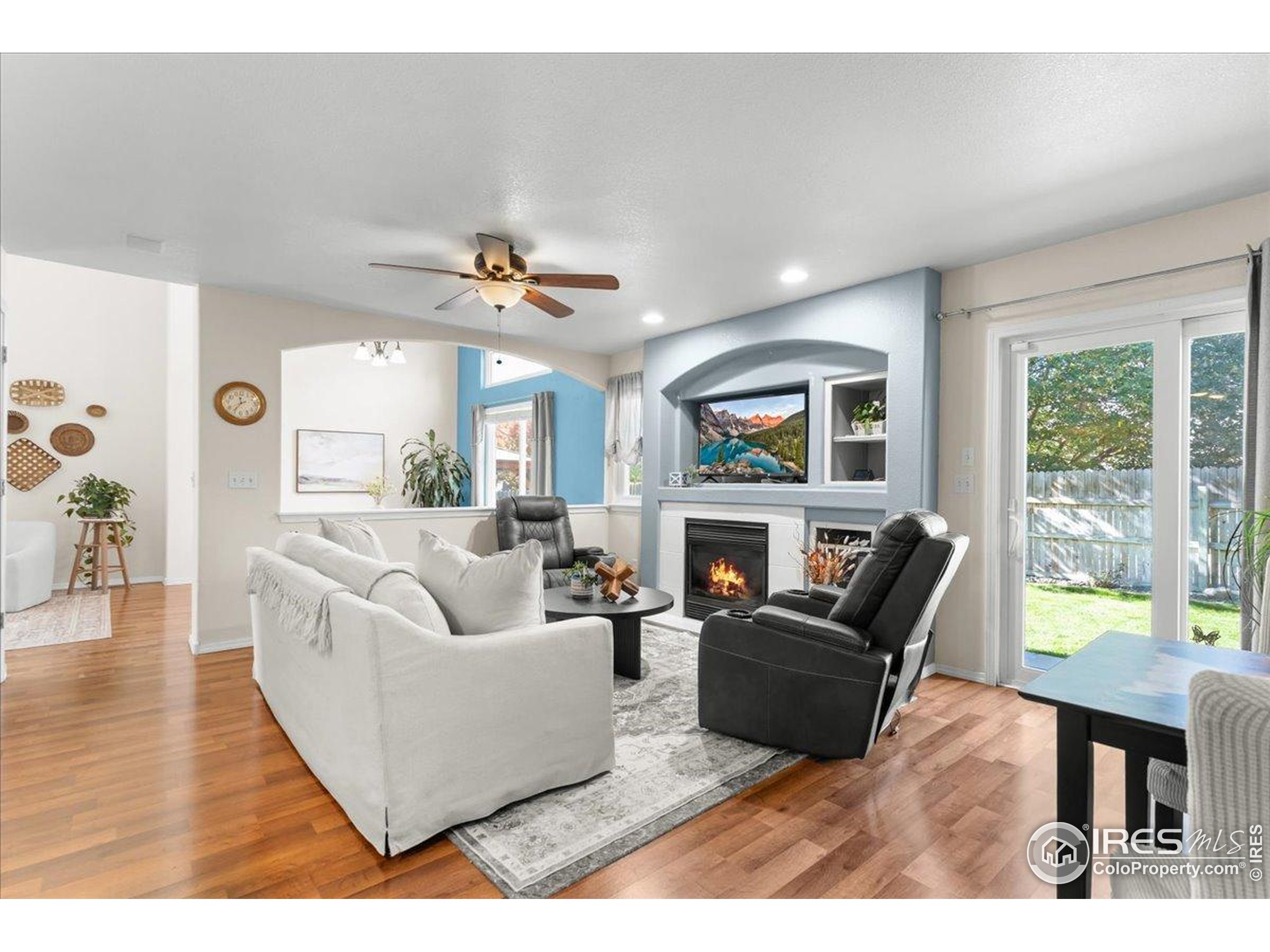 10476 Sunburst Ave Firestone