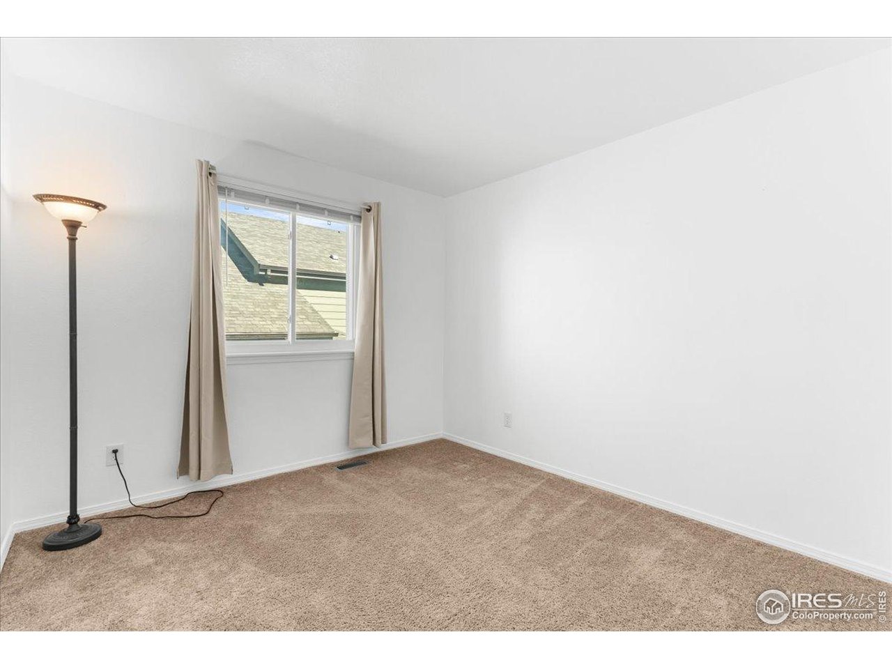 10476 Sunburst Ave Firestone