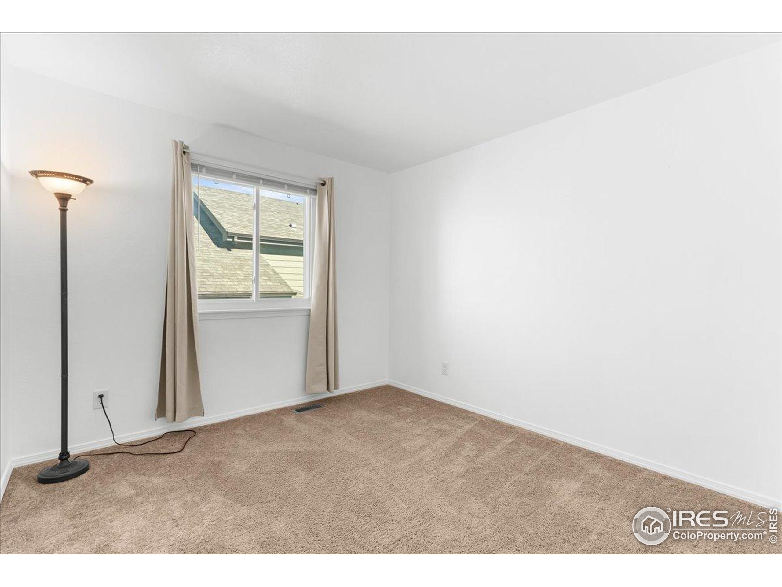 10476 Sunburst Ave Firestone