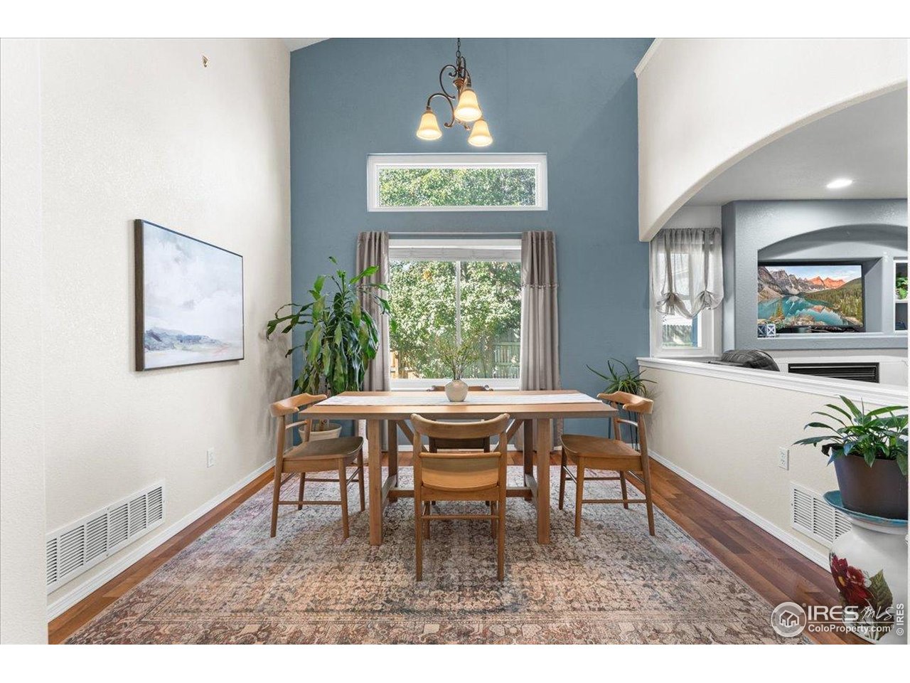 10476 Sunburst Ave Firestone