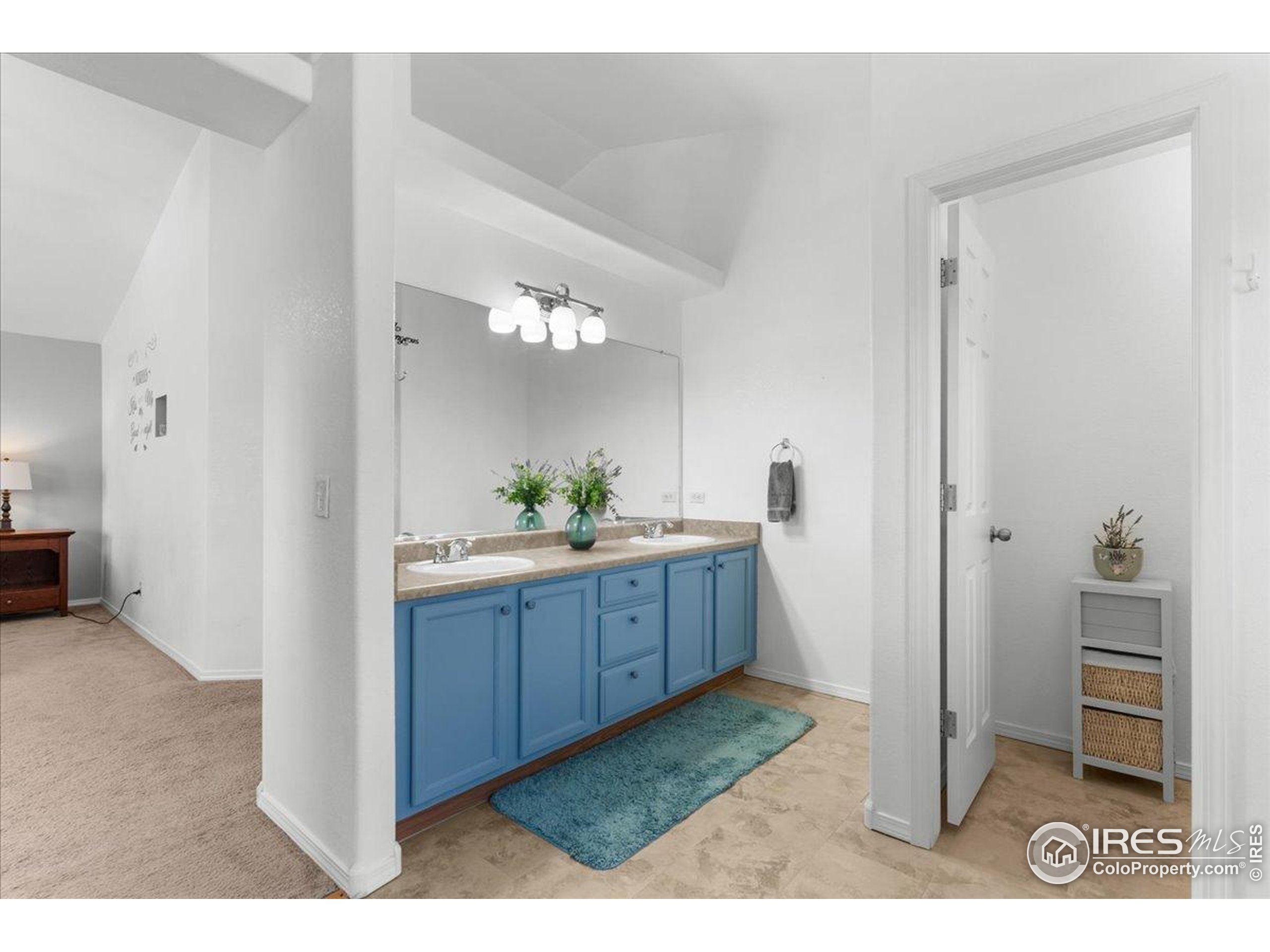 10476 Sunburst Ave Firestone