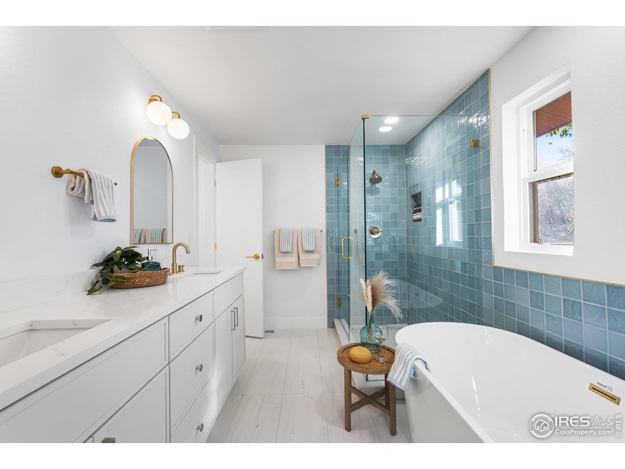 7382 W Stanford Ave Littleton