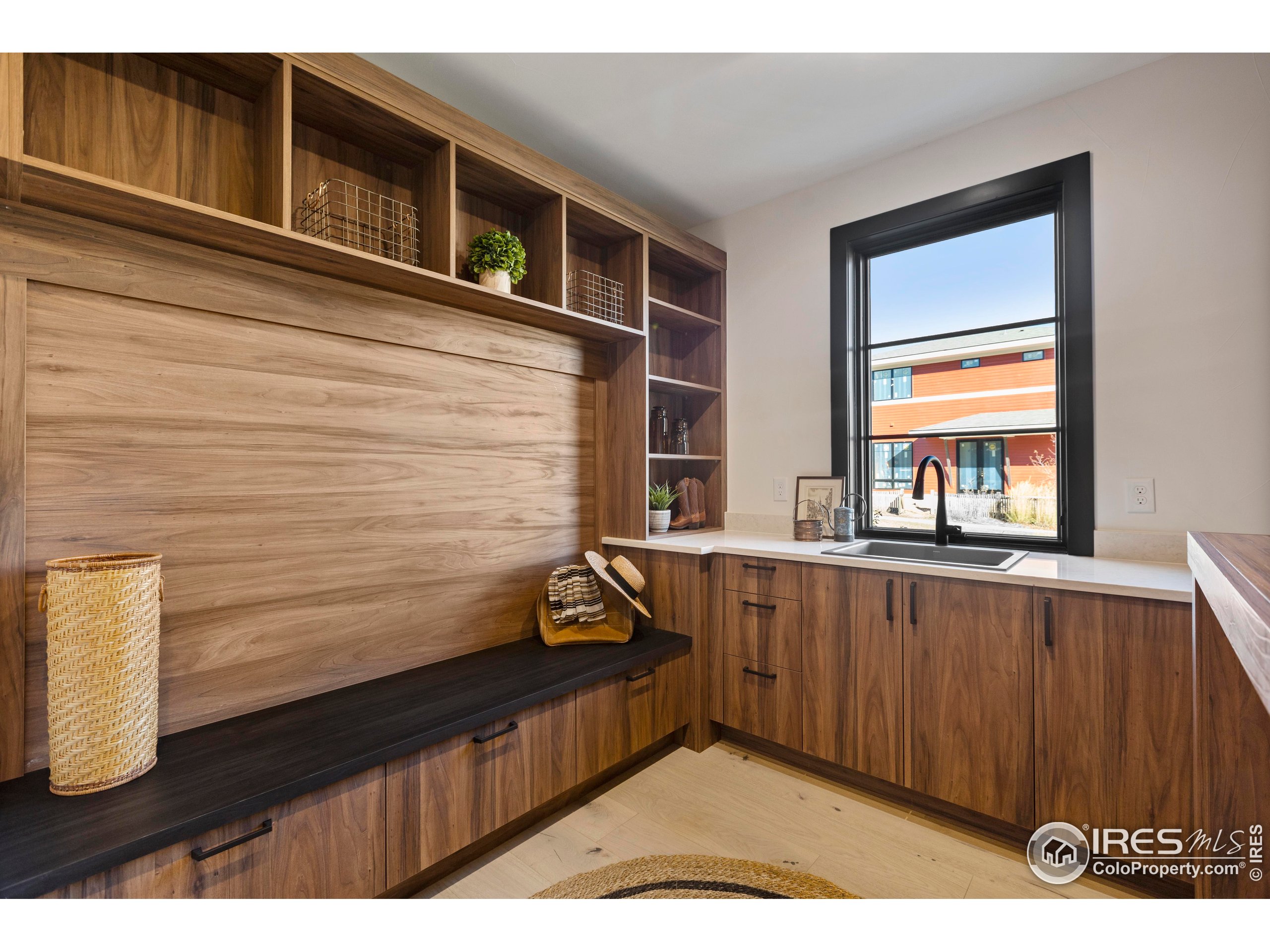 728 Peregoy Farms Way