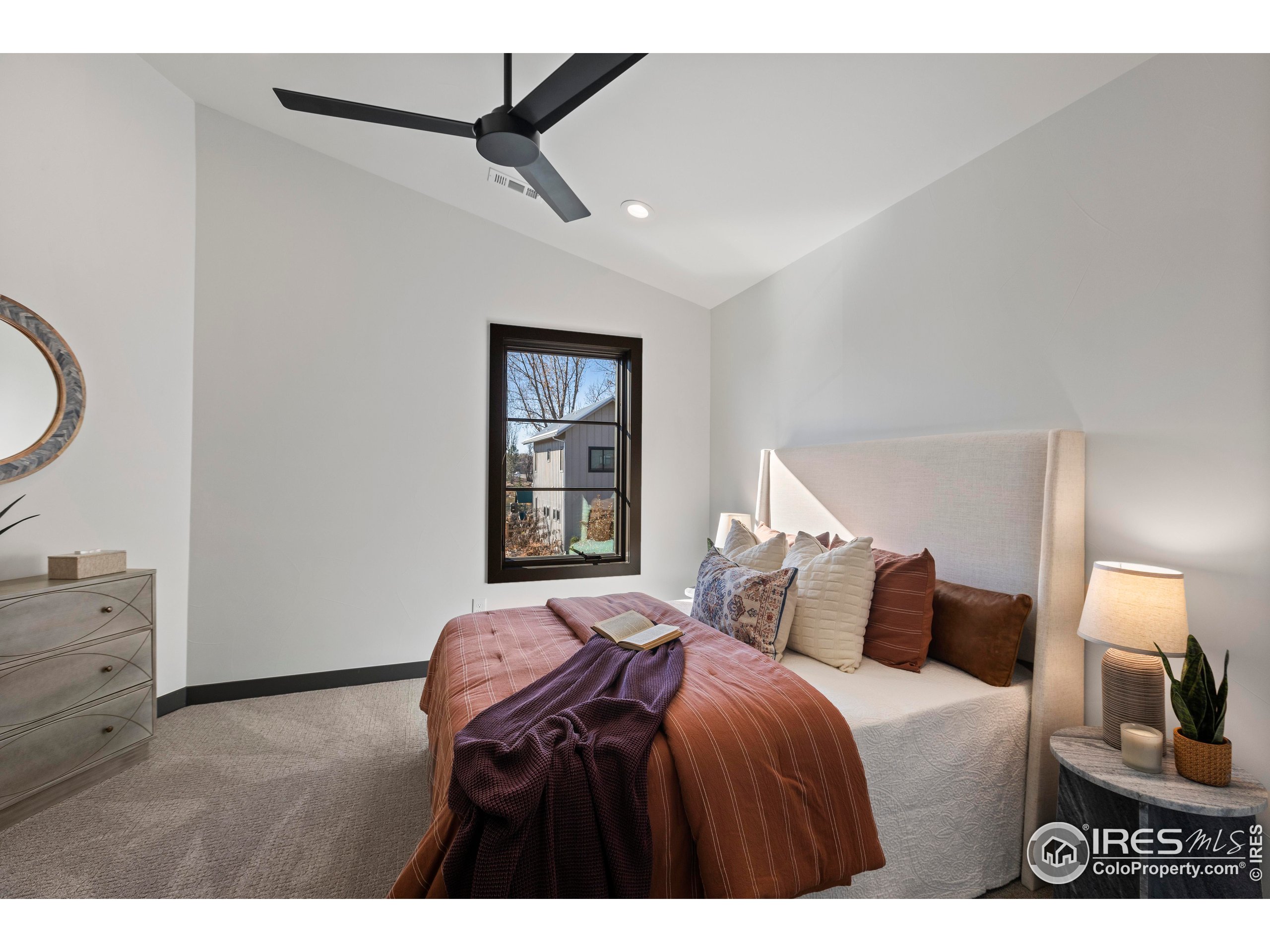 728 Peregoy Farms Way