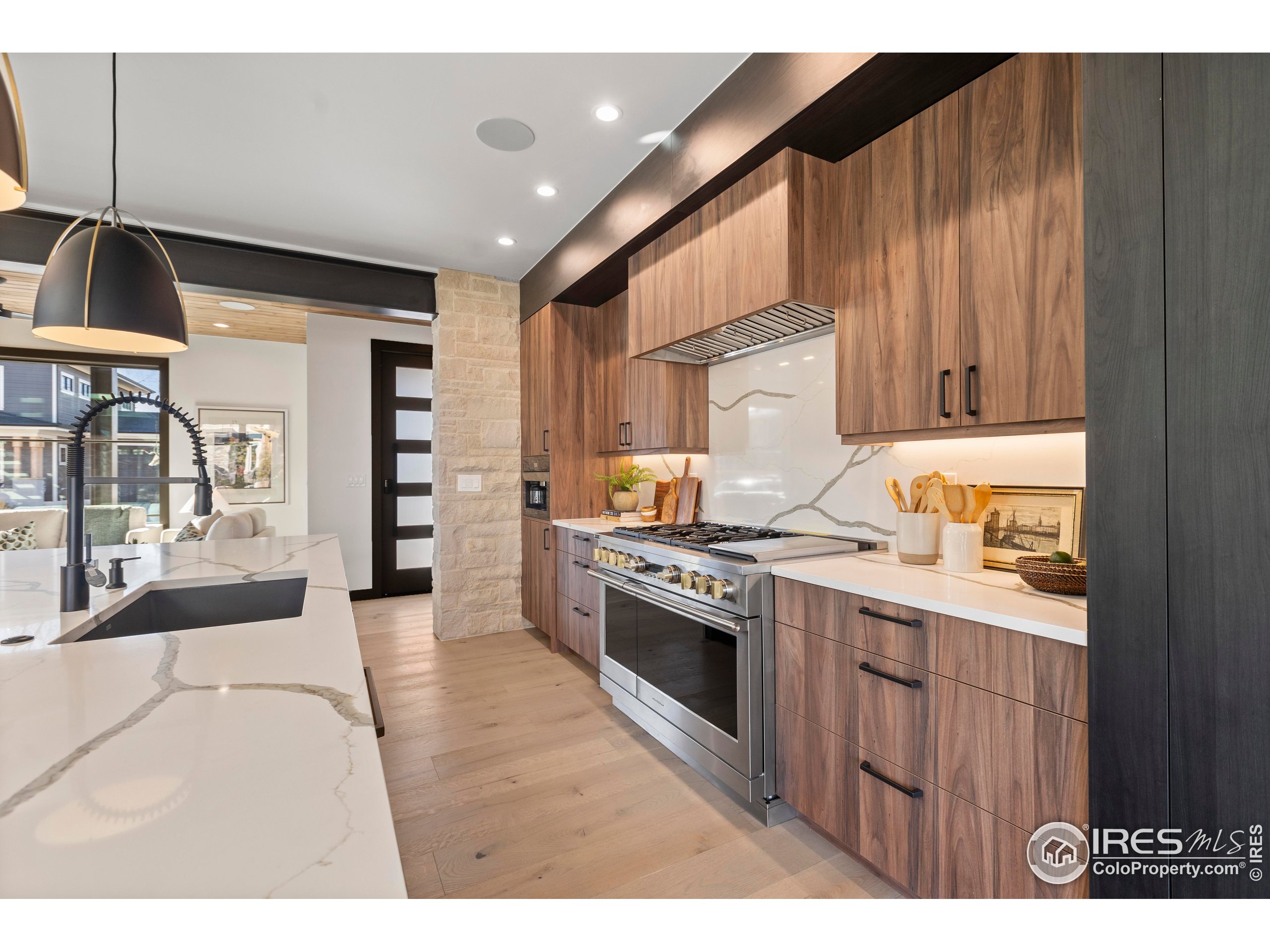 728 Peregoy Farms Way