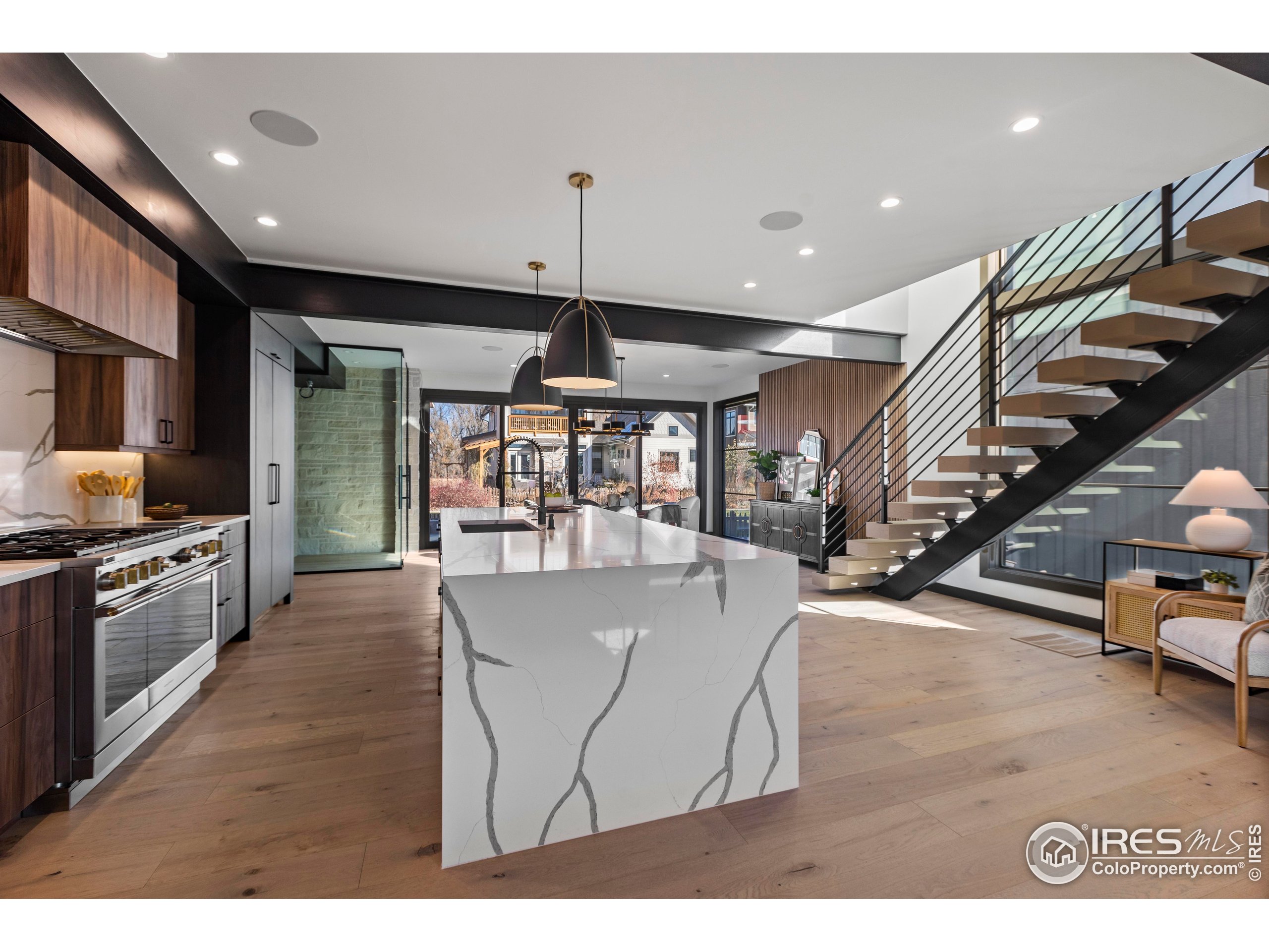 728 Peregoy Farms Way