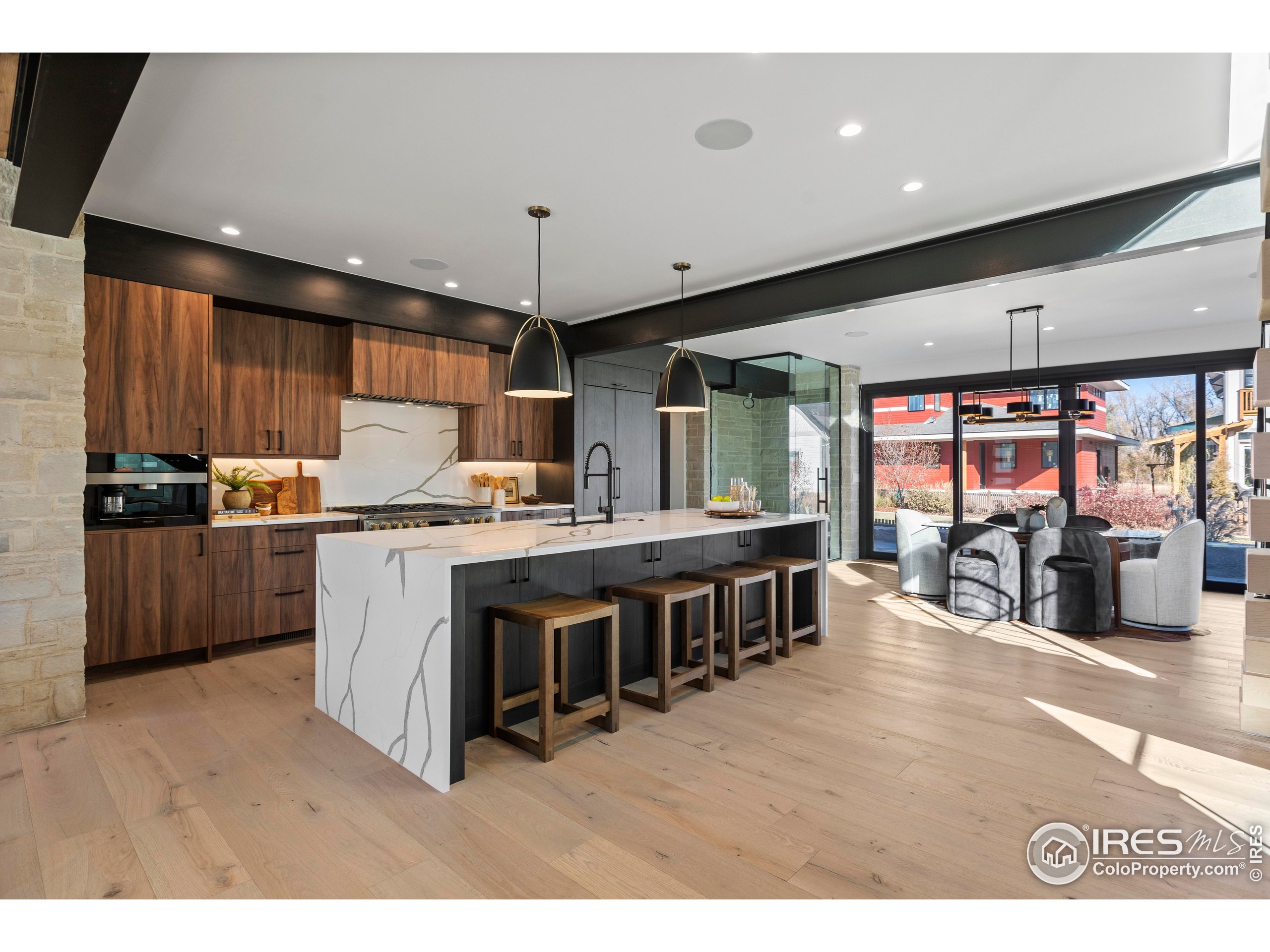 728 Peregoy Farms Way