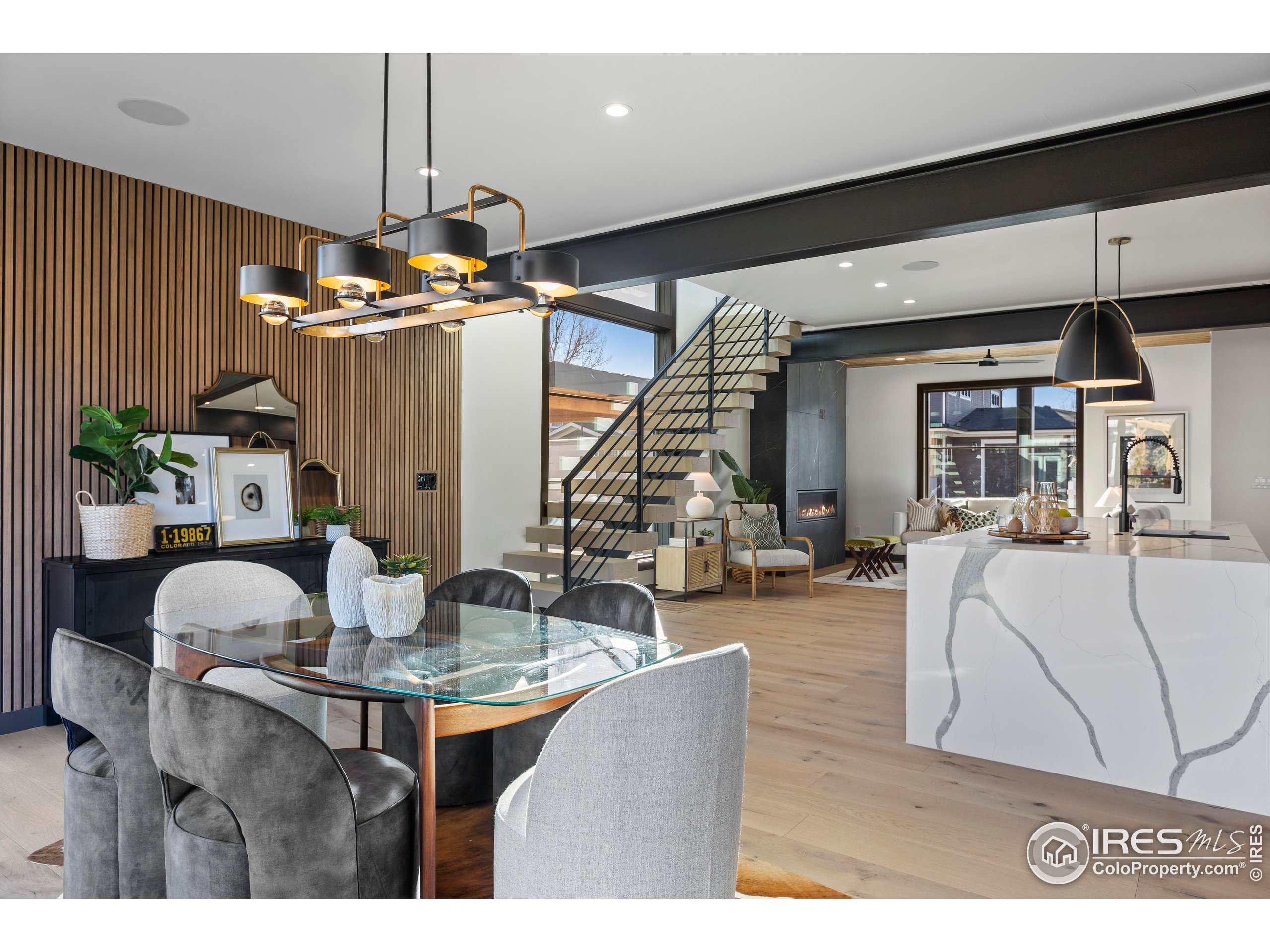 728 Peregoy Farms Way