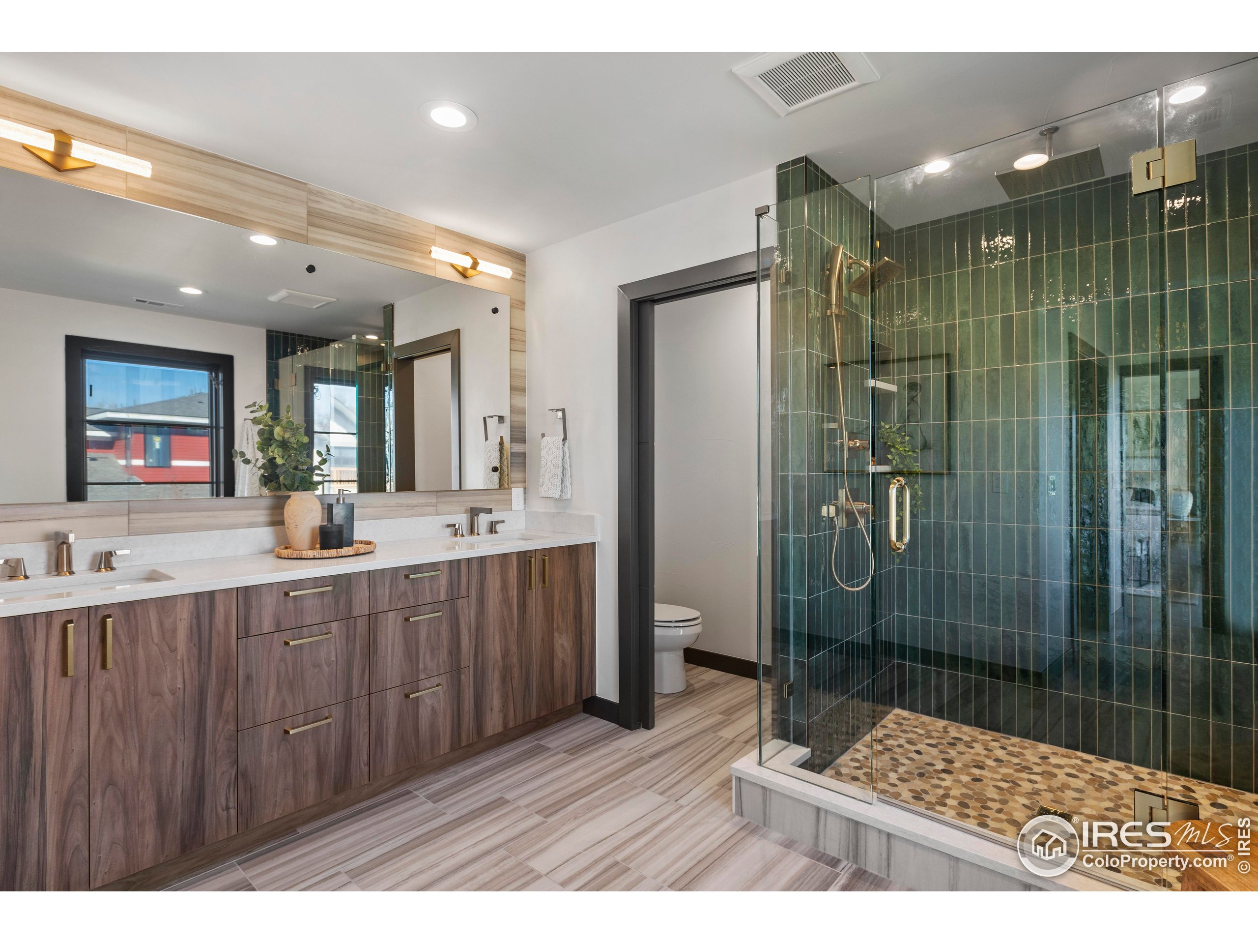 728 Peregoy Farms Way