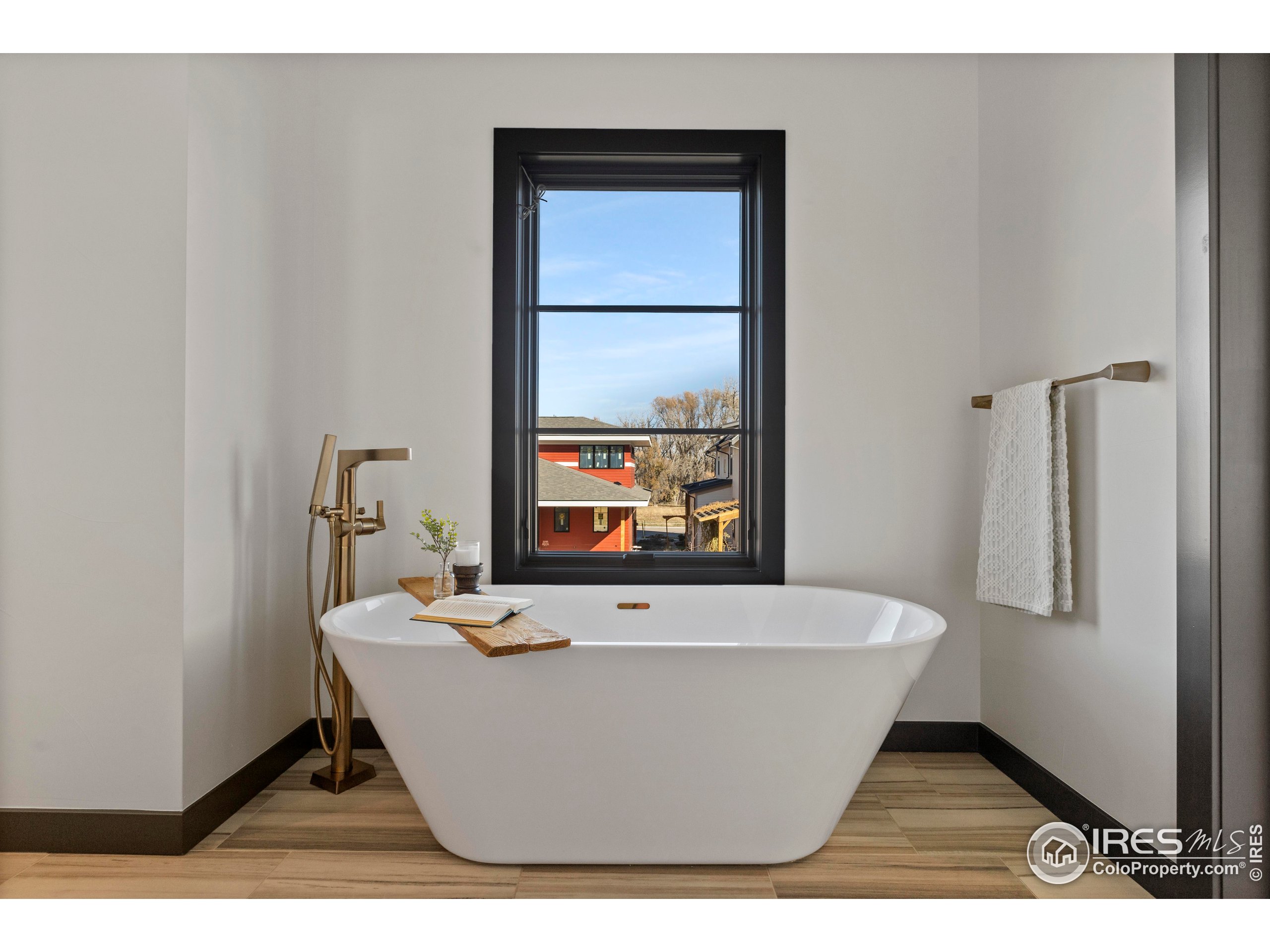 728 Peregoy Farms Way