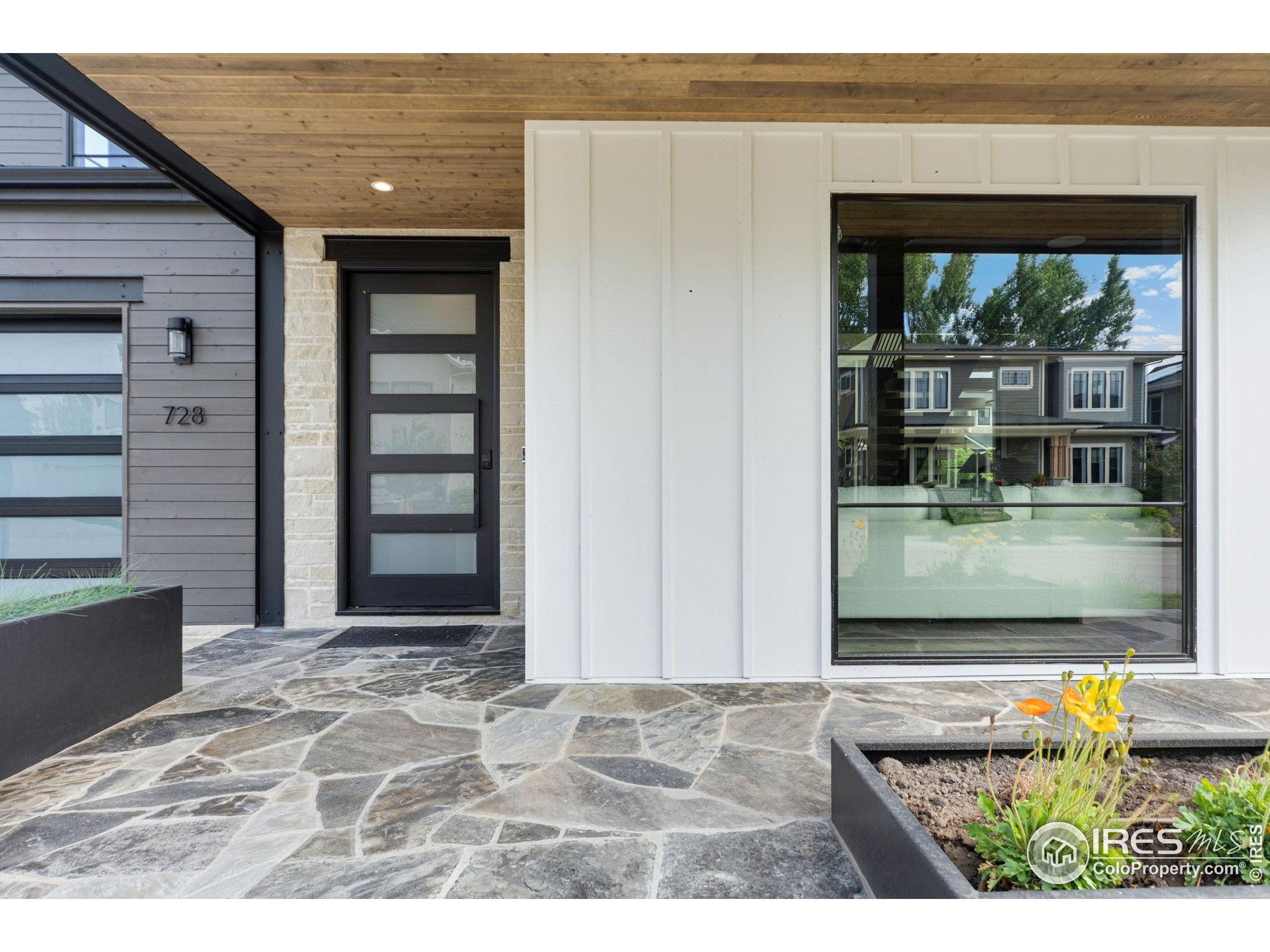 728 Peregoy Farms Way