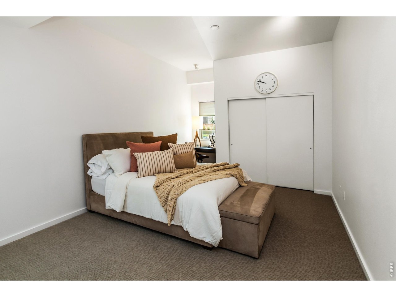 802 Blondel St 102
