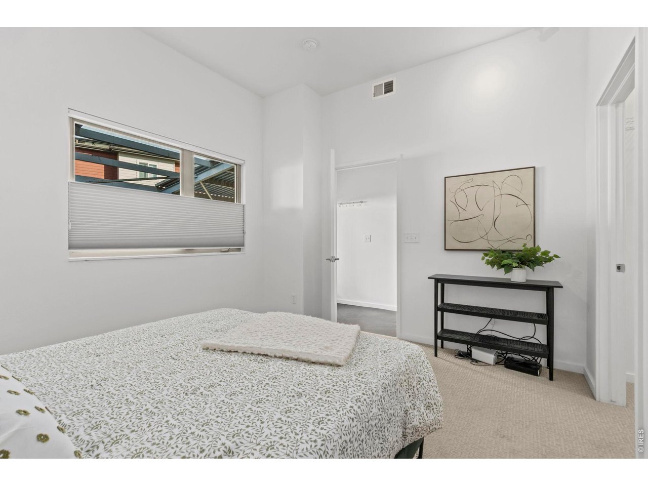 802 Blondel St 102