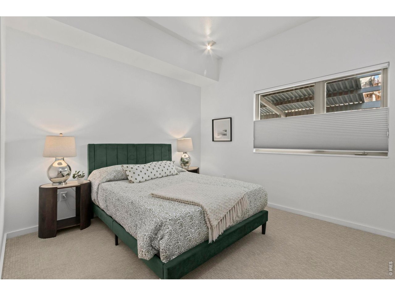 802 Blondel St 102