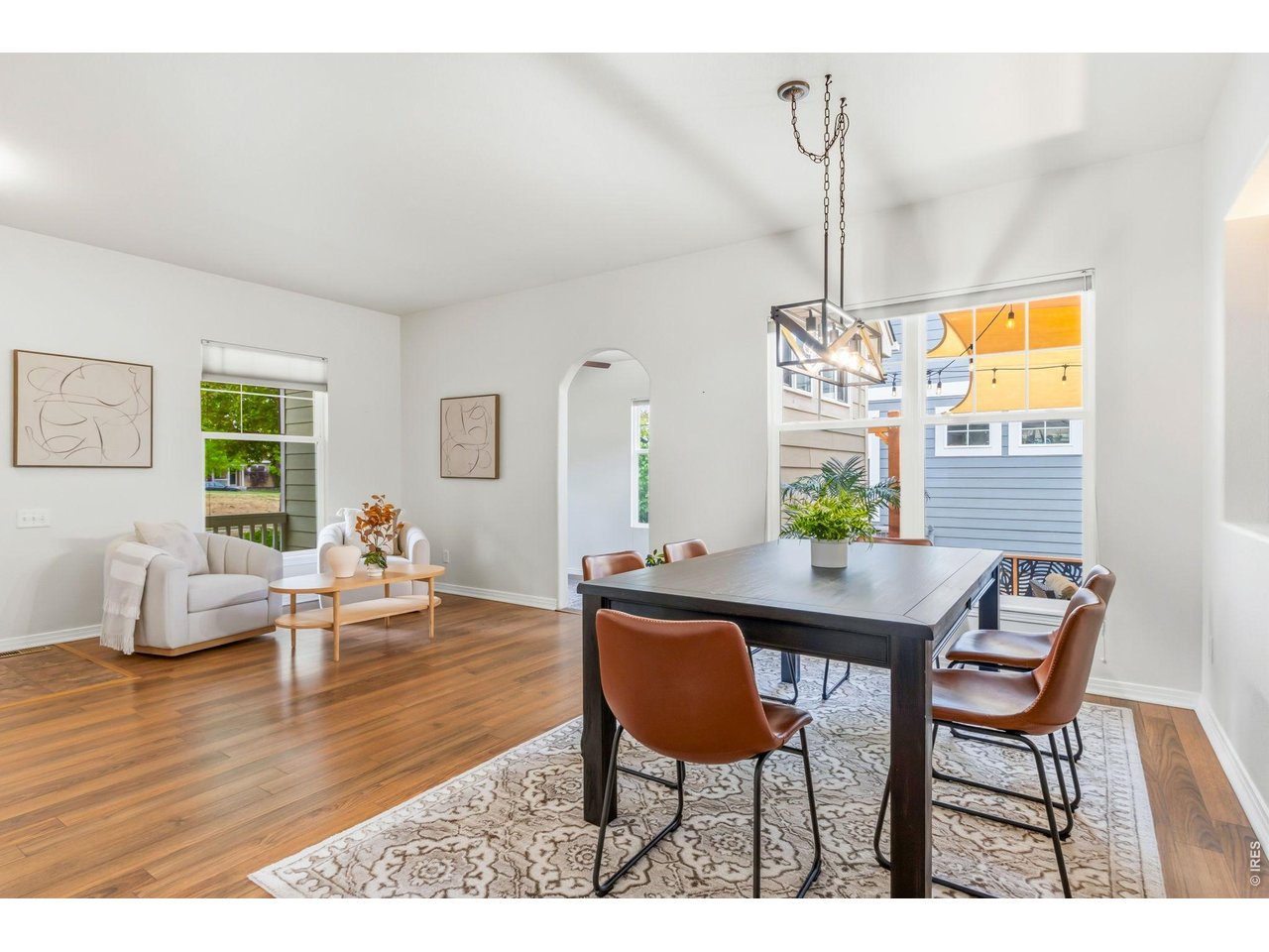 5239 Country Squire Way