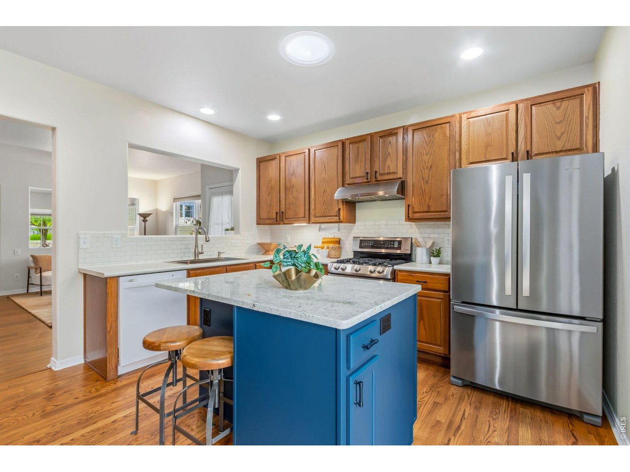 5239 Country Squire Way