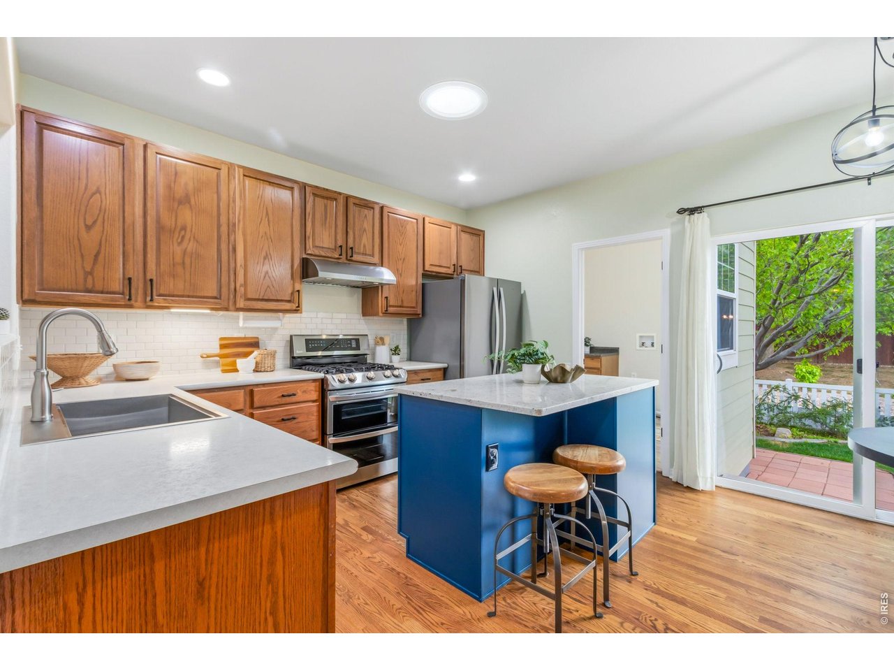 5239 Country Squire Way