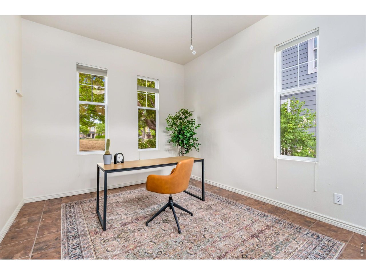 5239 Country Squire Way