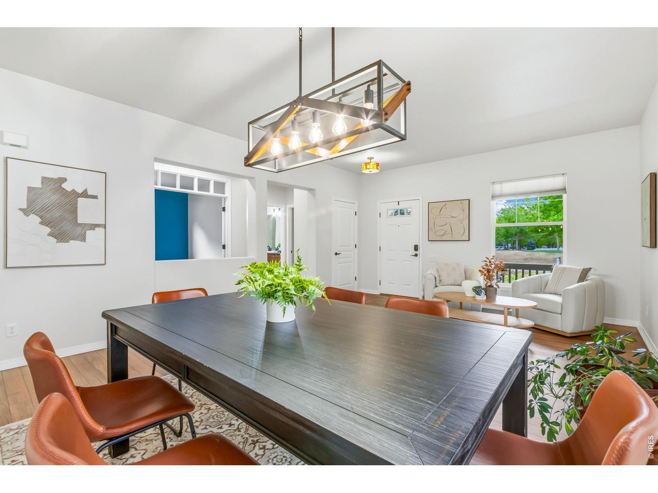 5239 Country Squire Way