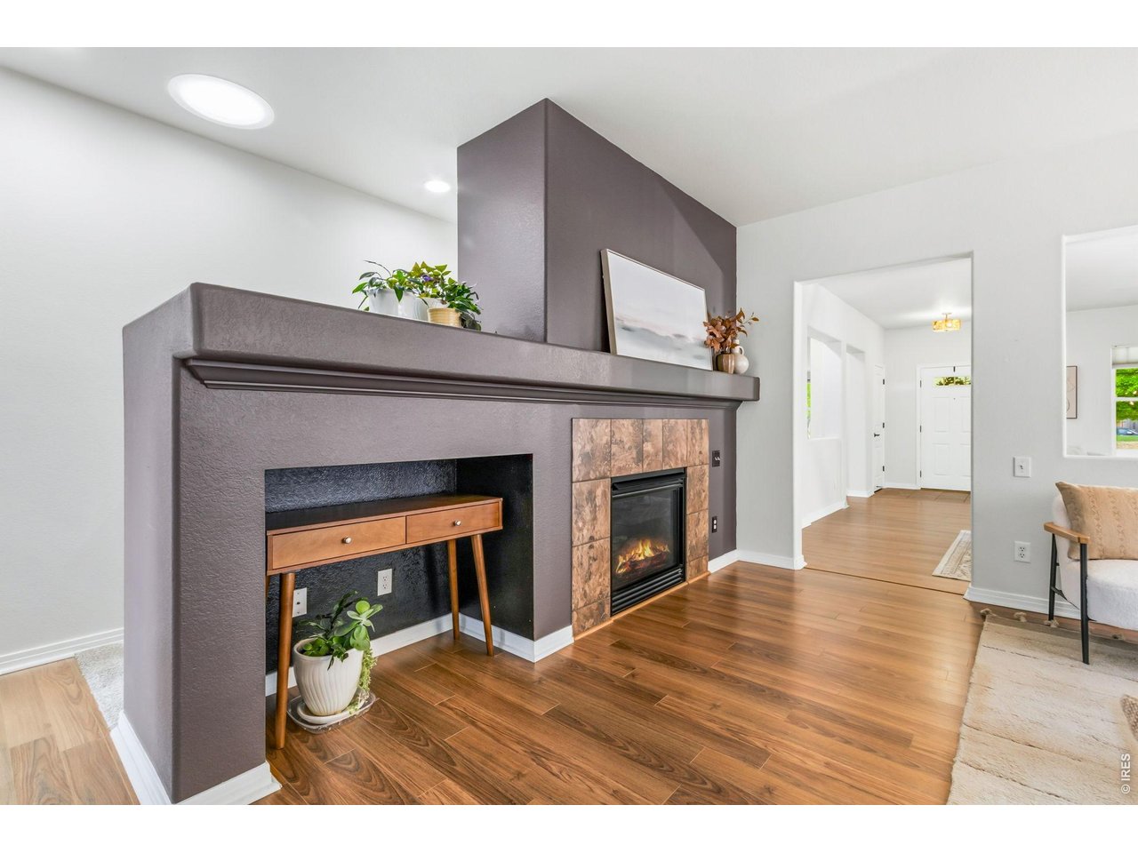 5239 Country Squire Way