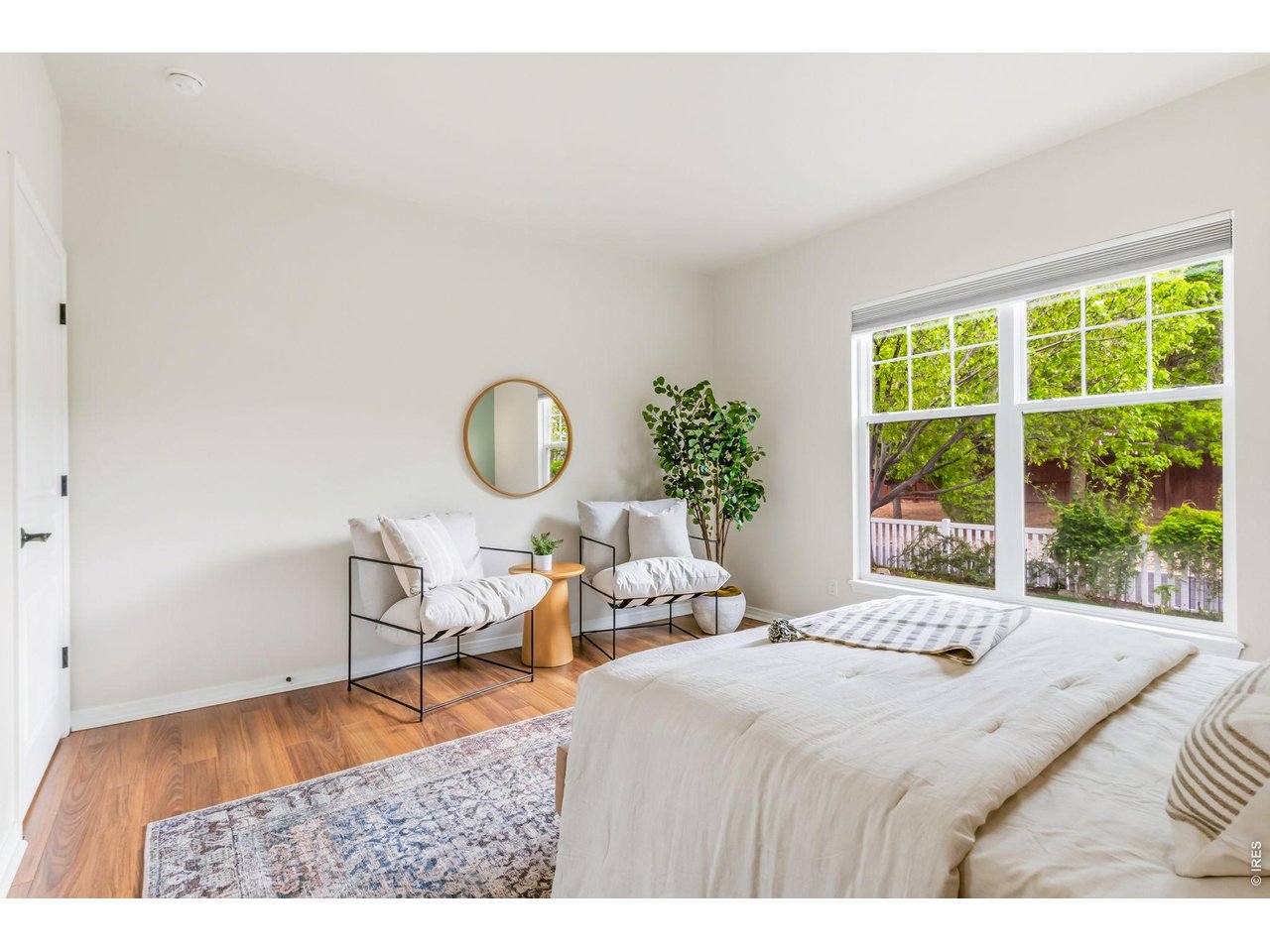 5239 Country Squire Way