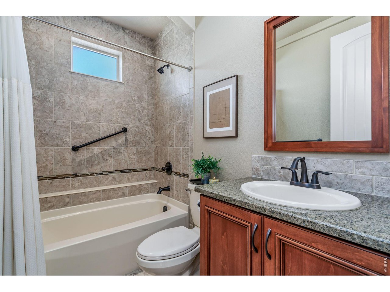 1109 Honholtz Dr