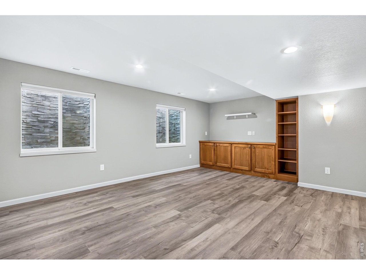 7457 Stonington Ct