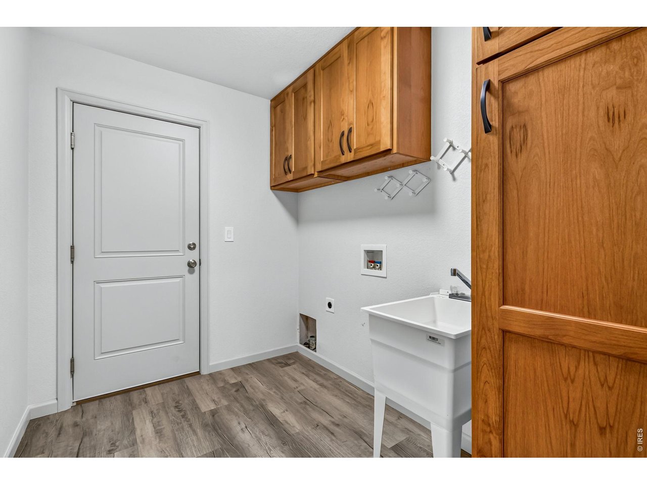7457 Stonington Ct