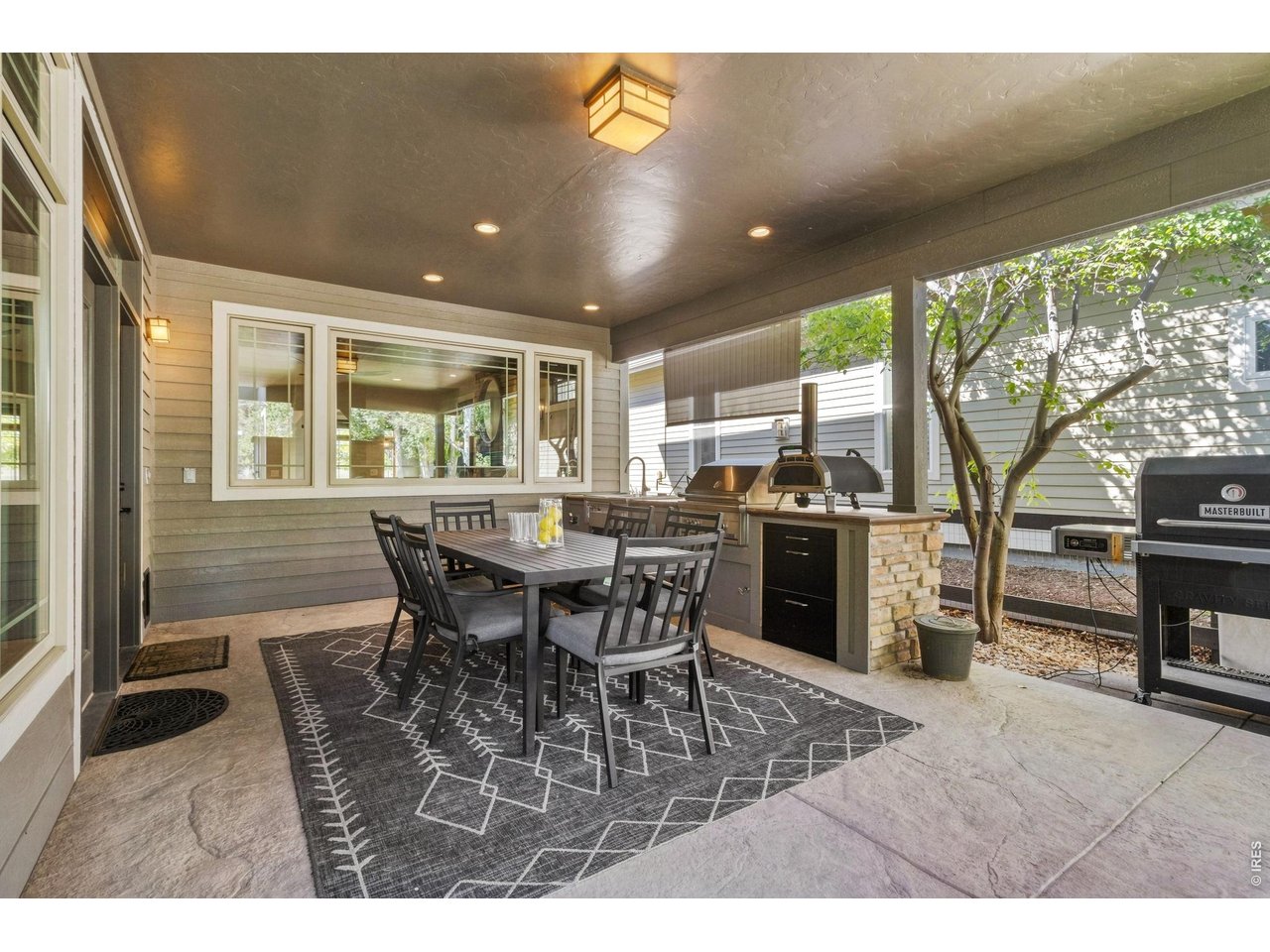 6626 Royal Country Down Dr