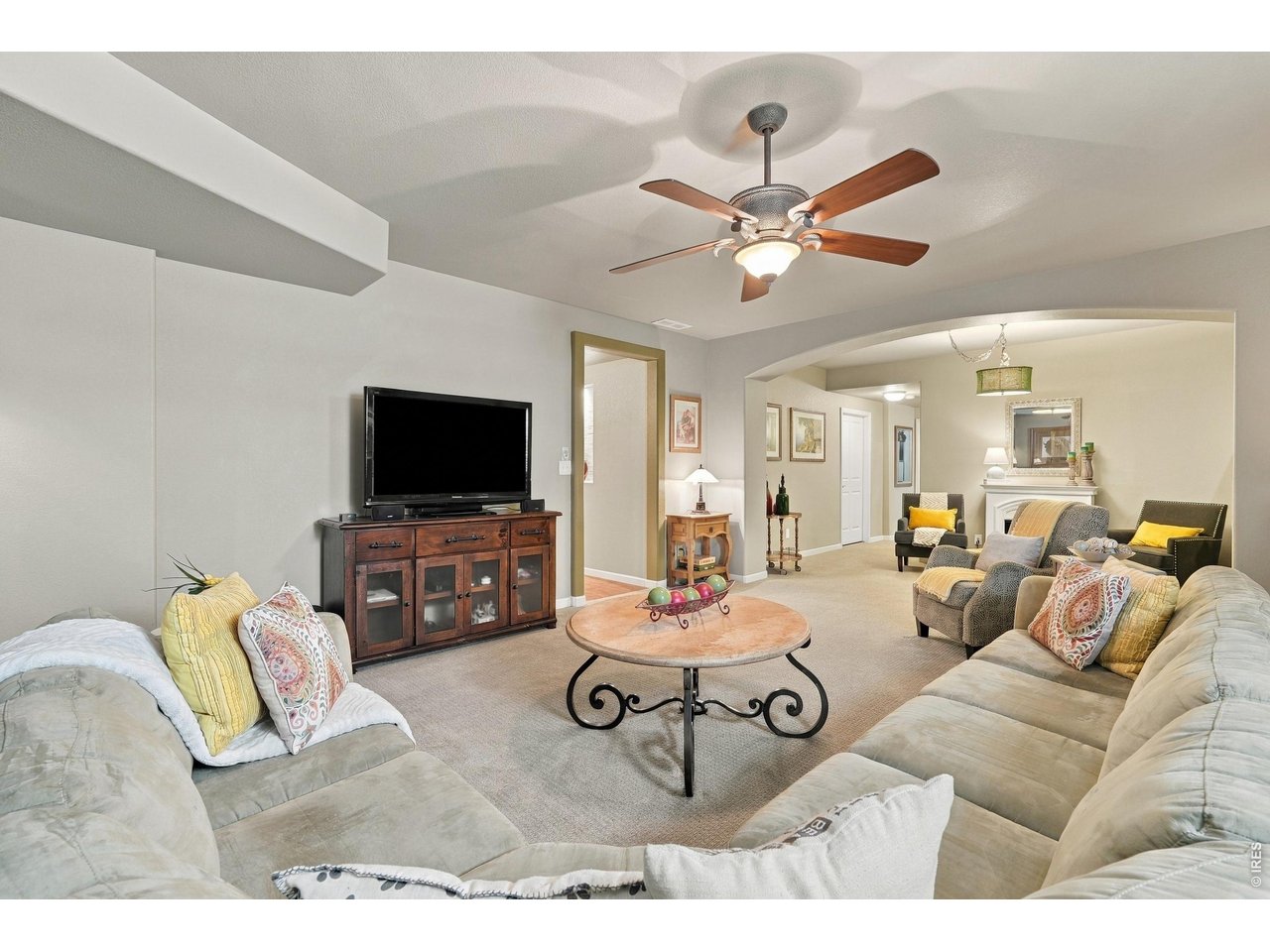 1413 Bluemoon Dr