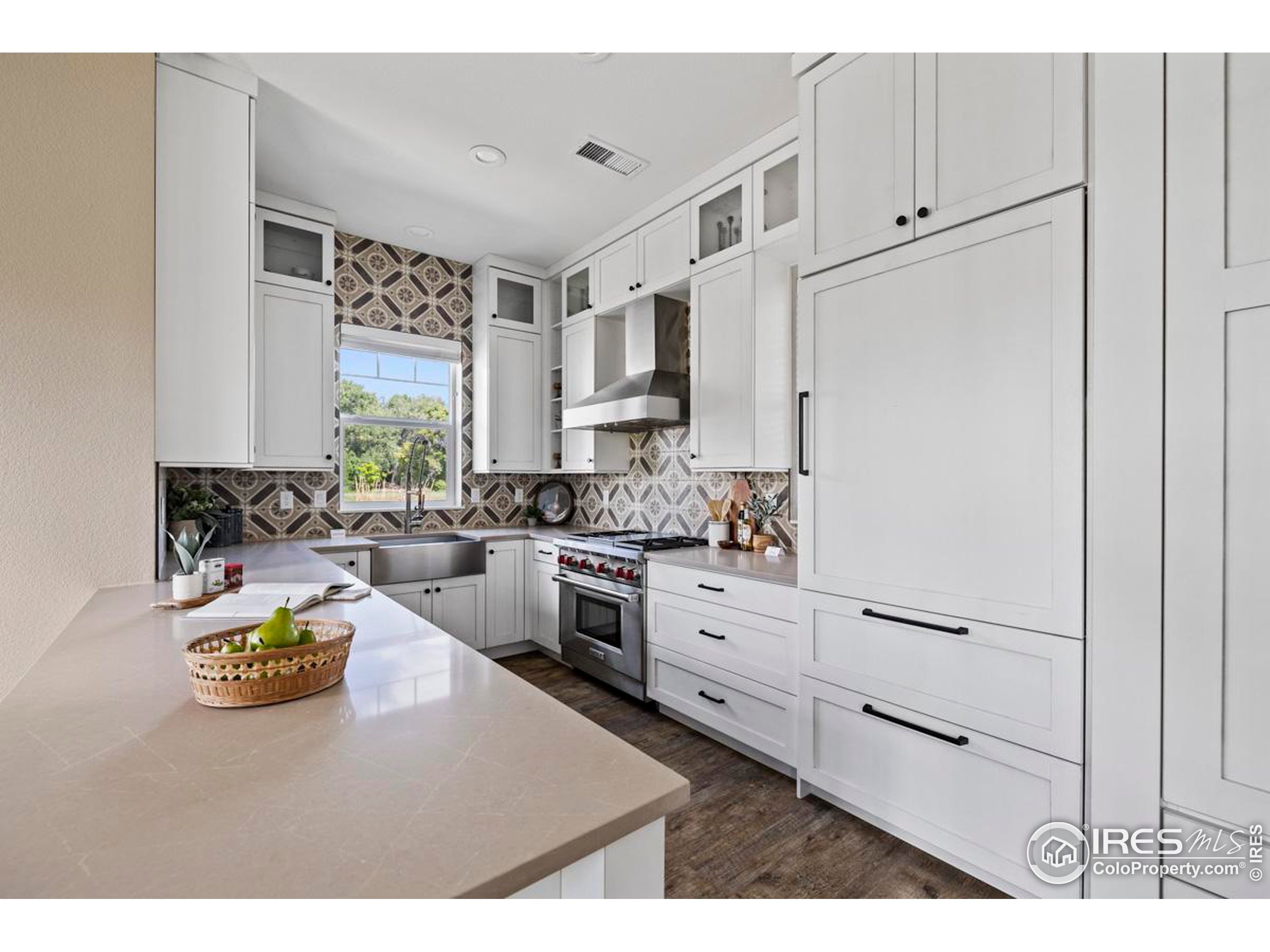 709 Harts Gardens Ln